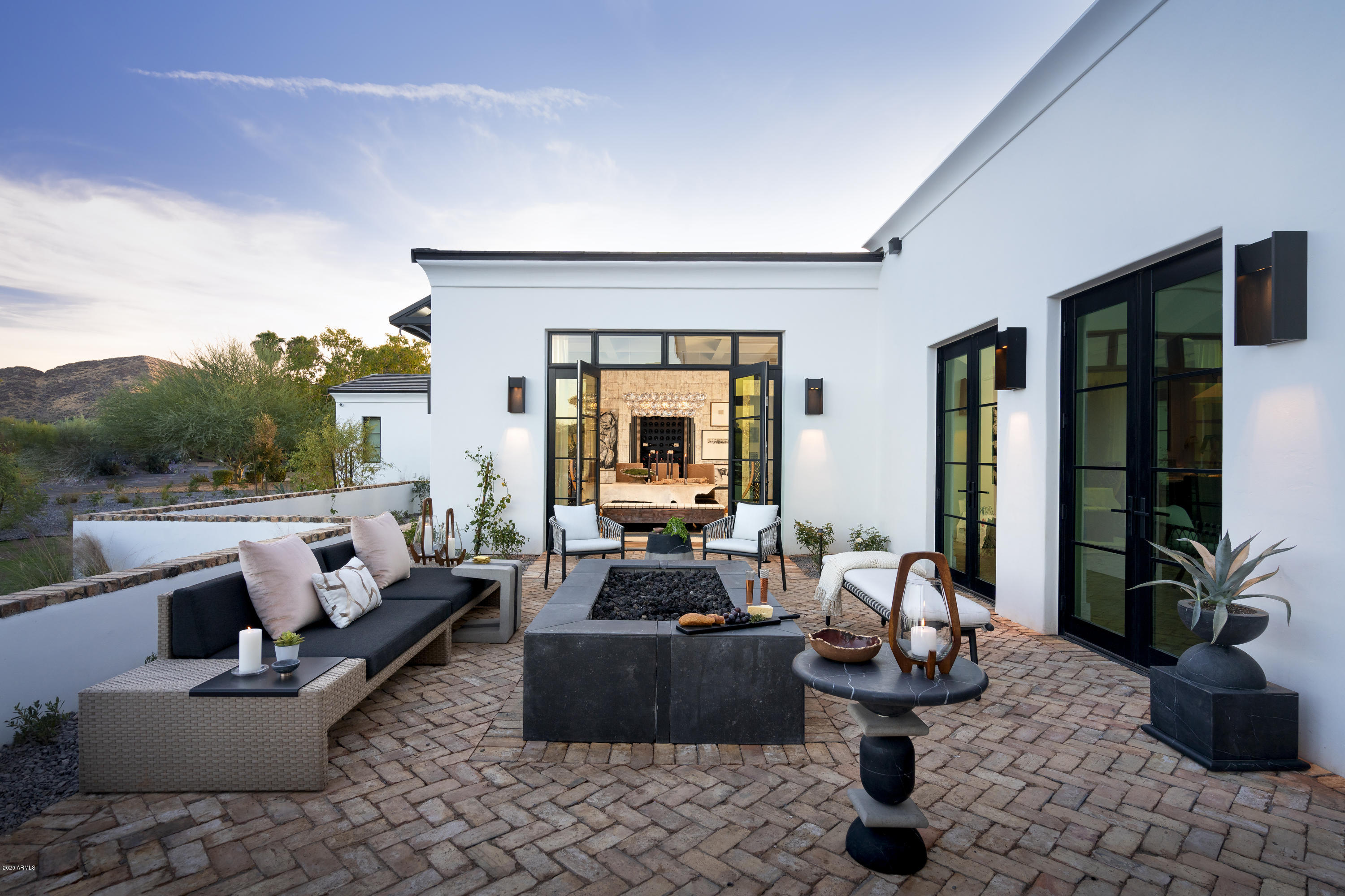 DOUBLETREE RANCHOS 2 - Residential