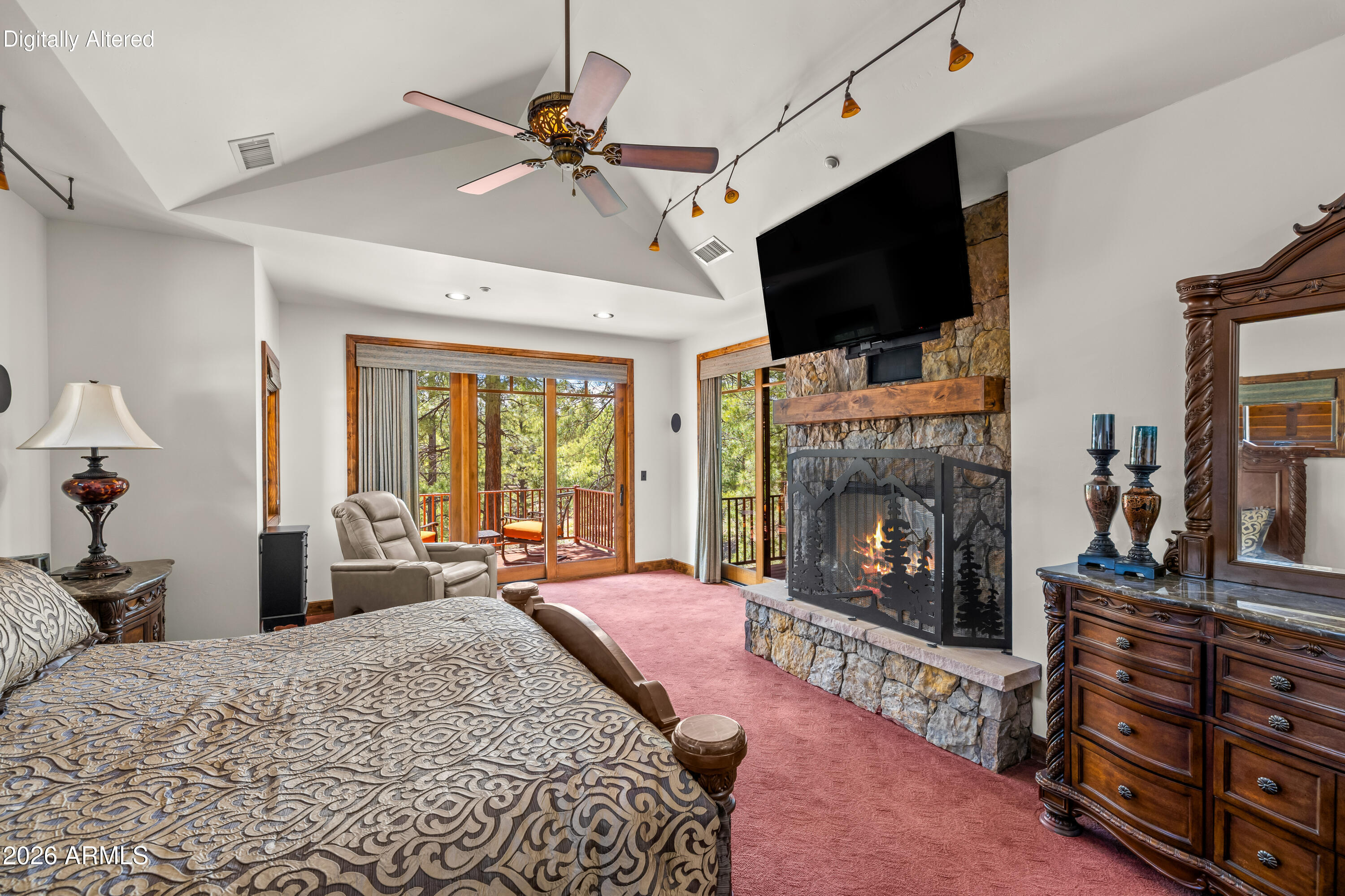 PINE CANYON - Residential