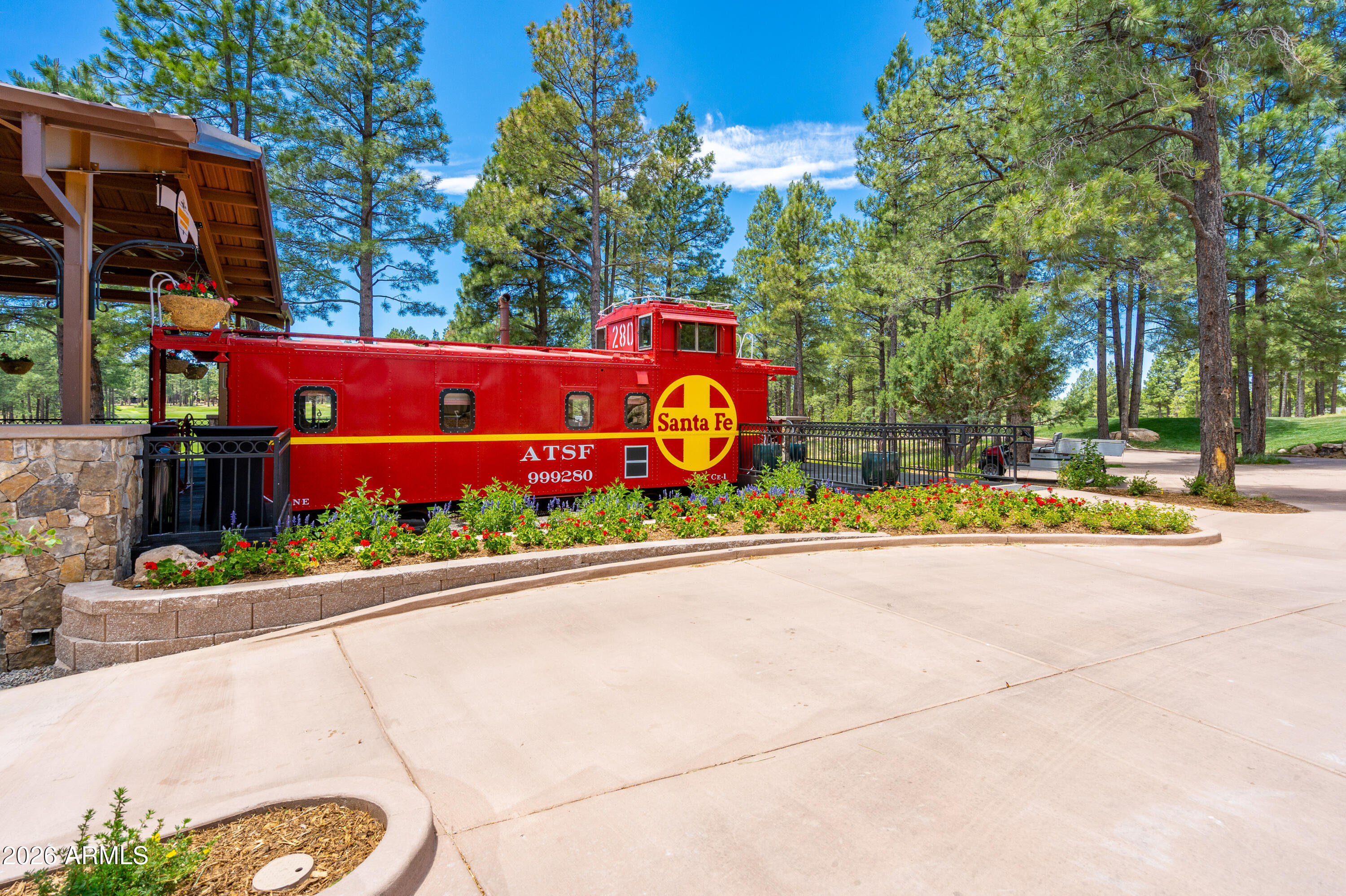 PINE CANYON - Residential