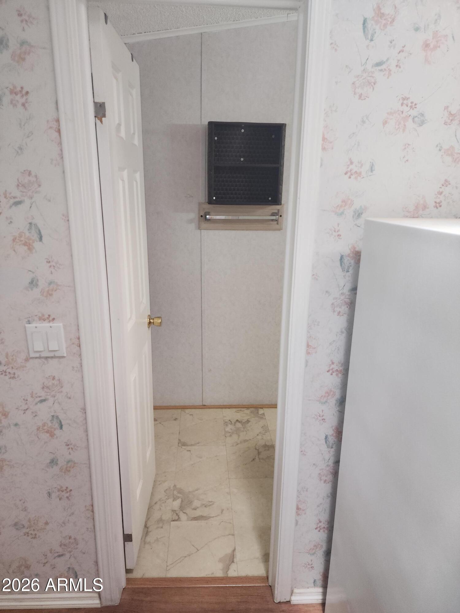 FLORENCE GARDENS UNIT B - Residential