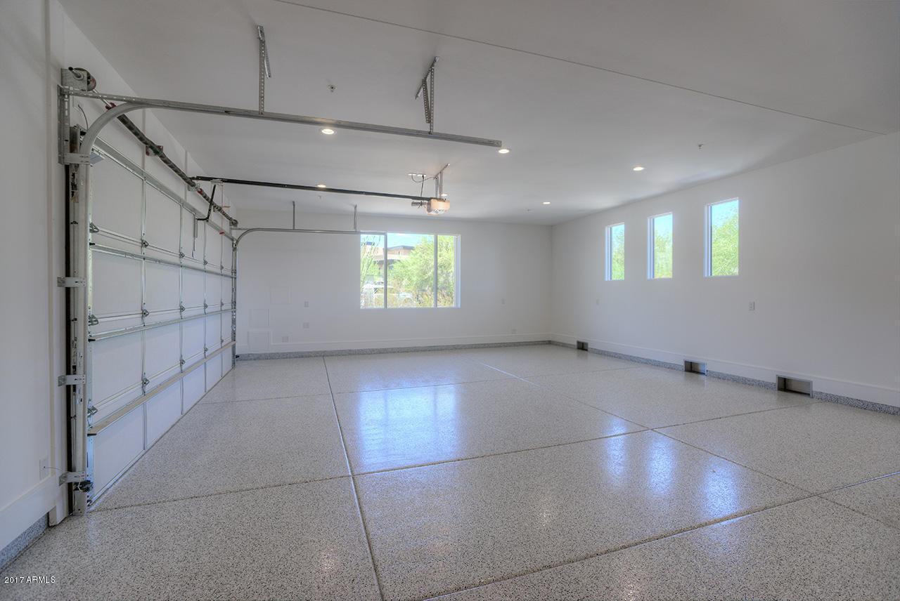 DC RANCH - Residential
