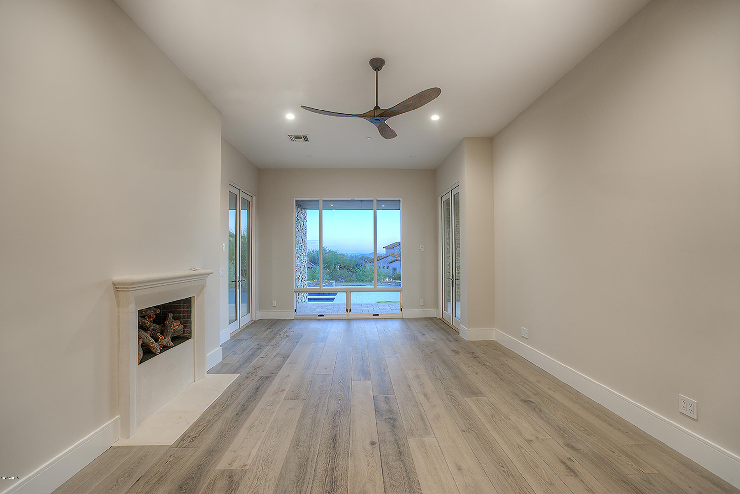 DC RANCH - Residential