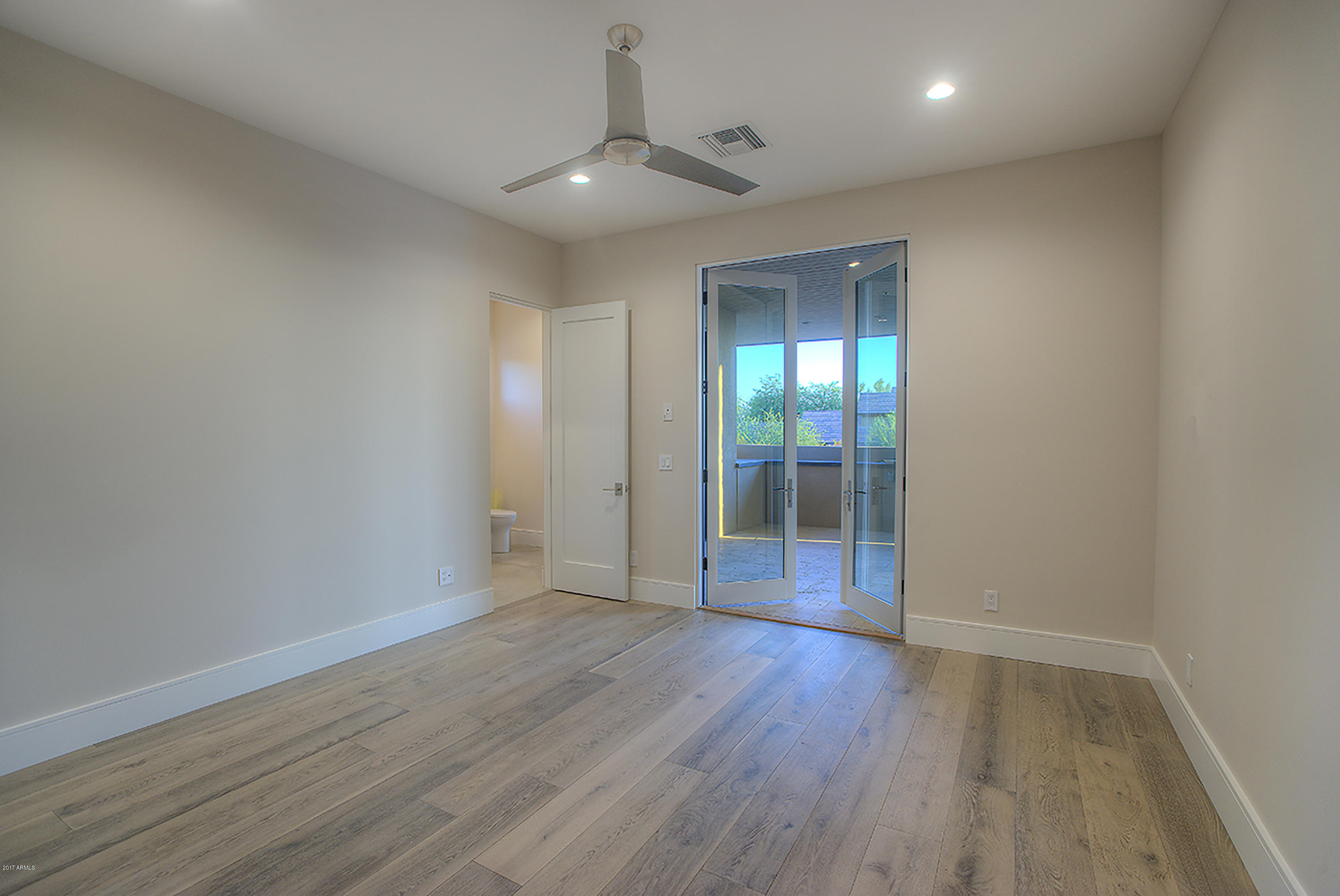 DC RANCH - Residential