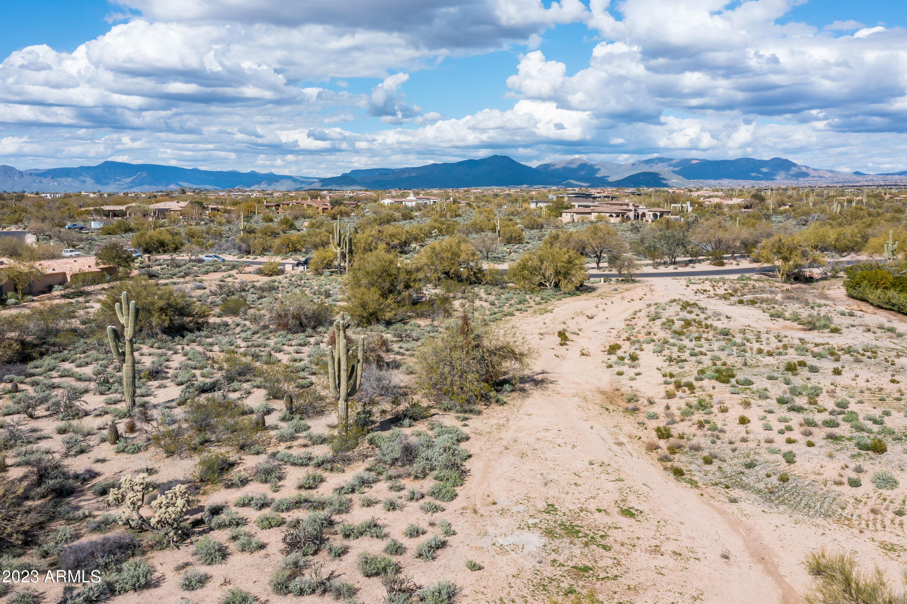 WHISPER ROCK - Residential