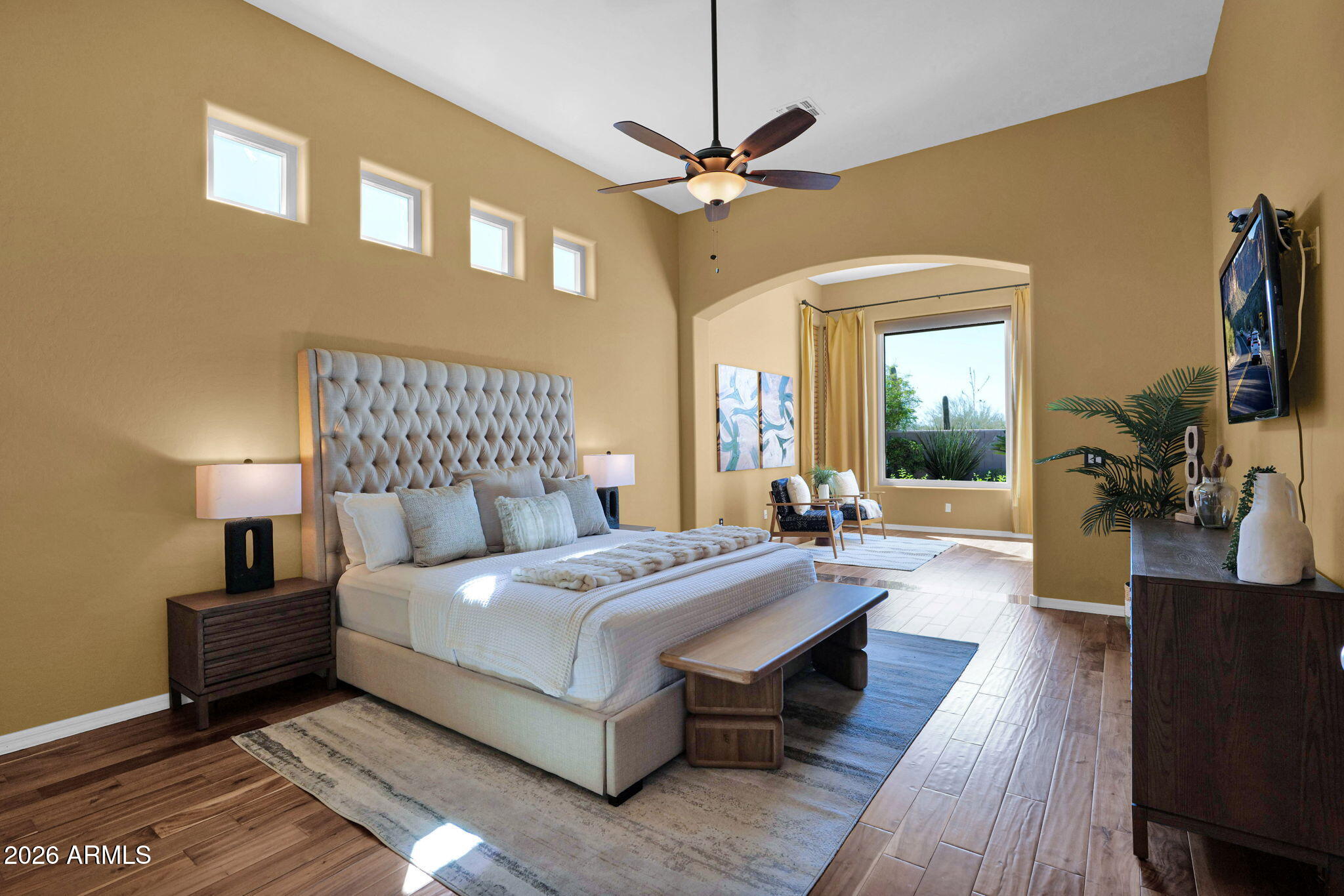 LOS ALISOS - Residential