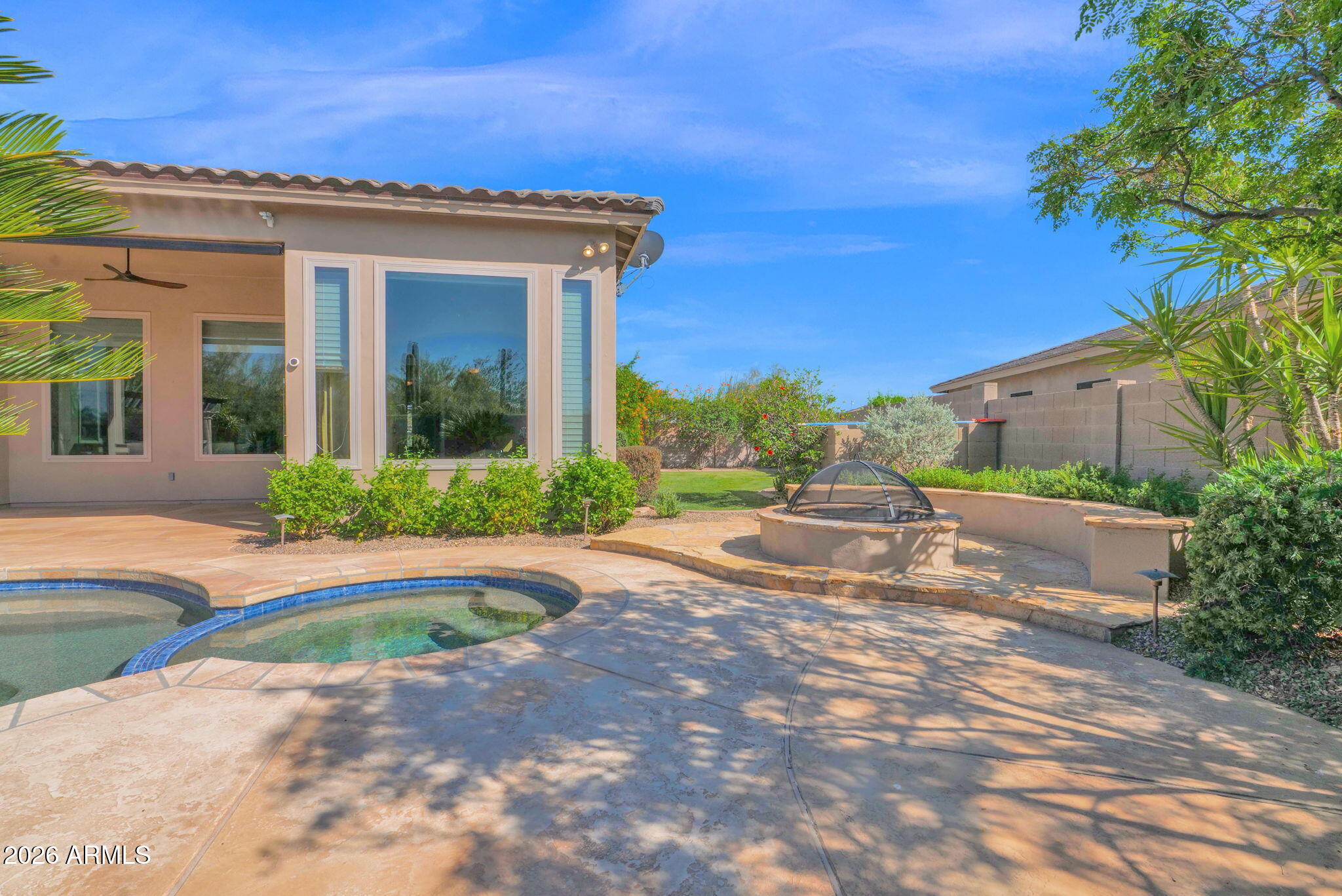 LOS ALISOS - Residential