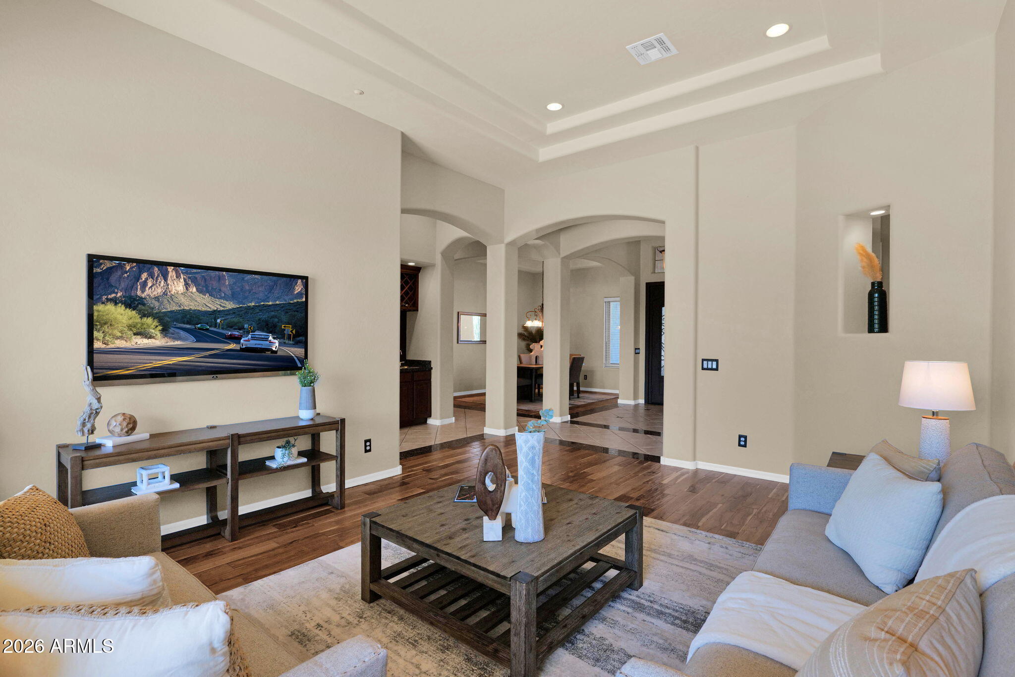 LOS ALISOS - Residential