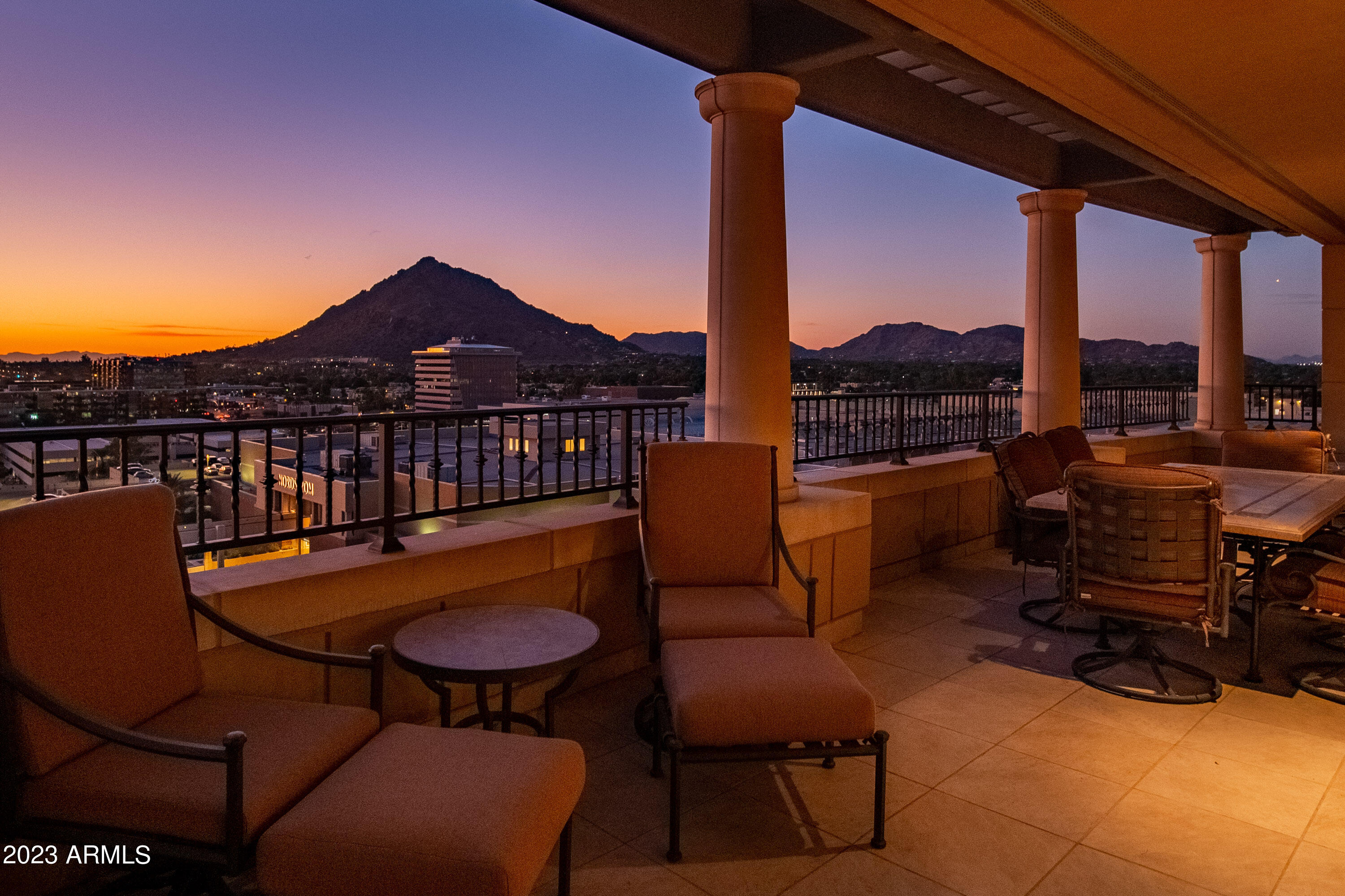 SCOTTSDALE WATERFRONT RESIDENCES CONDOMINIUM - Residential