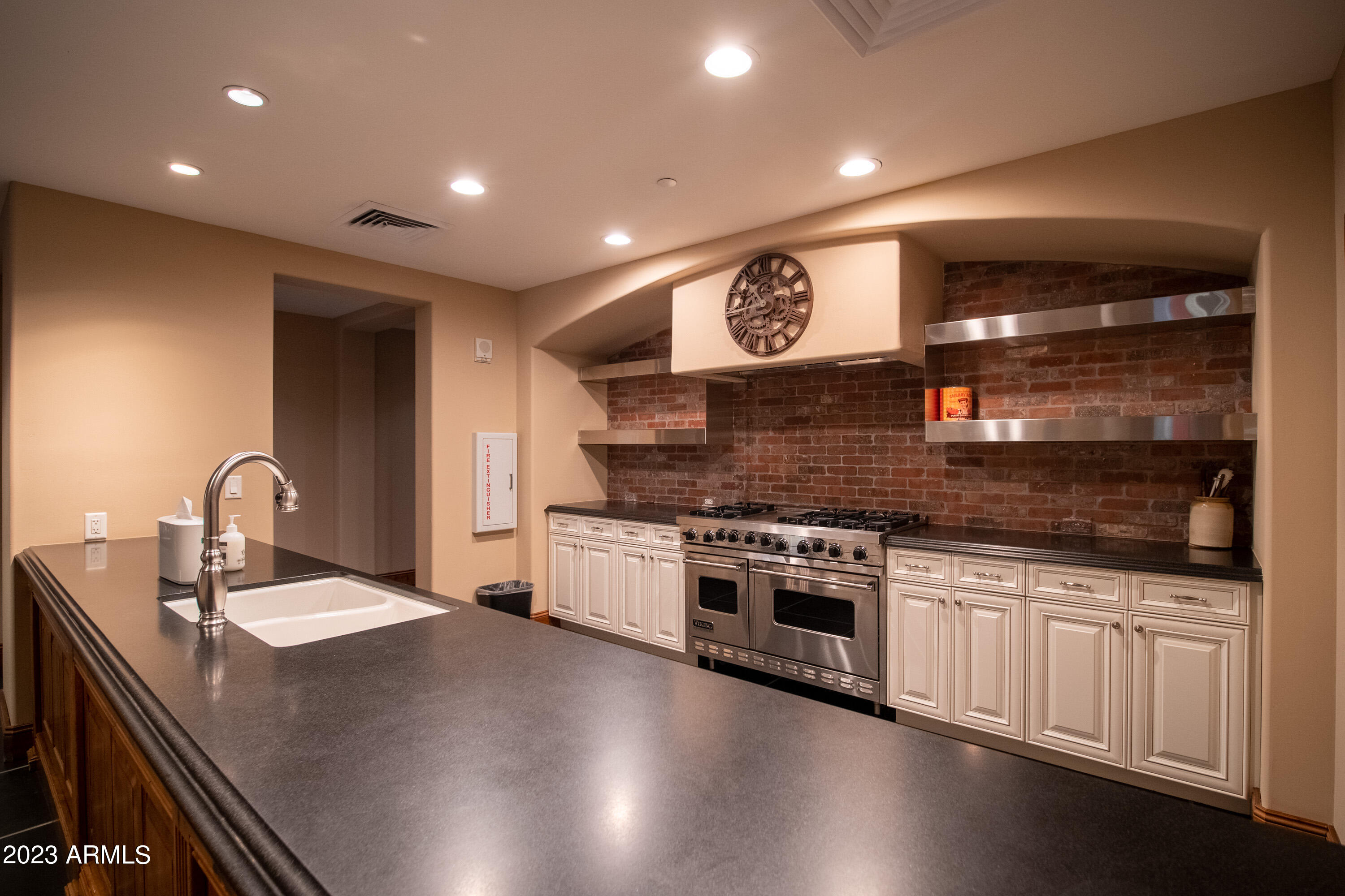 SCOTTSDALE WATERFRONT RESIDENCES CONDOMINIUM - Residential