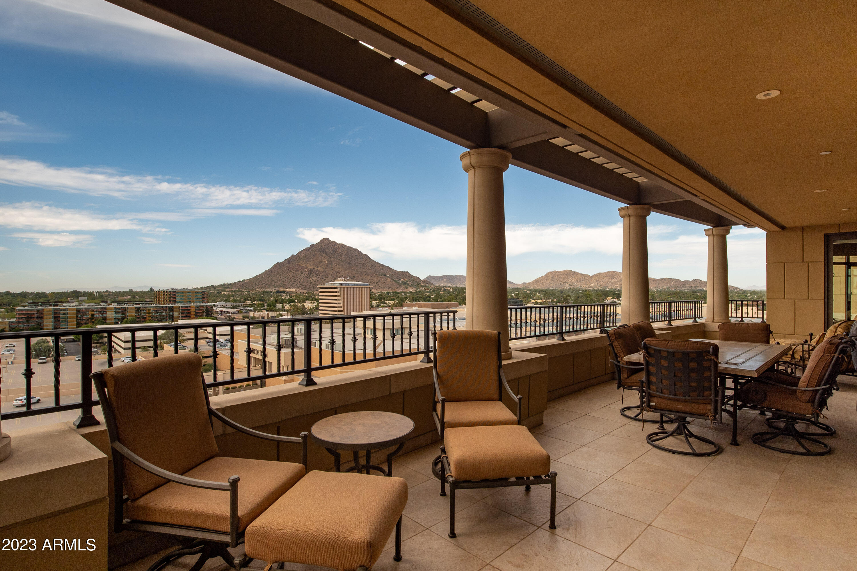SCOTTSDALE WATERFRONT RESIDENCES CONDOMINIUM - Residential
