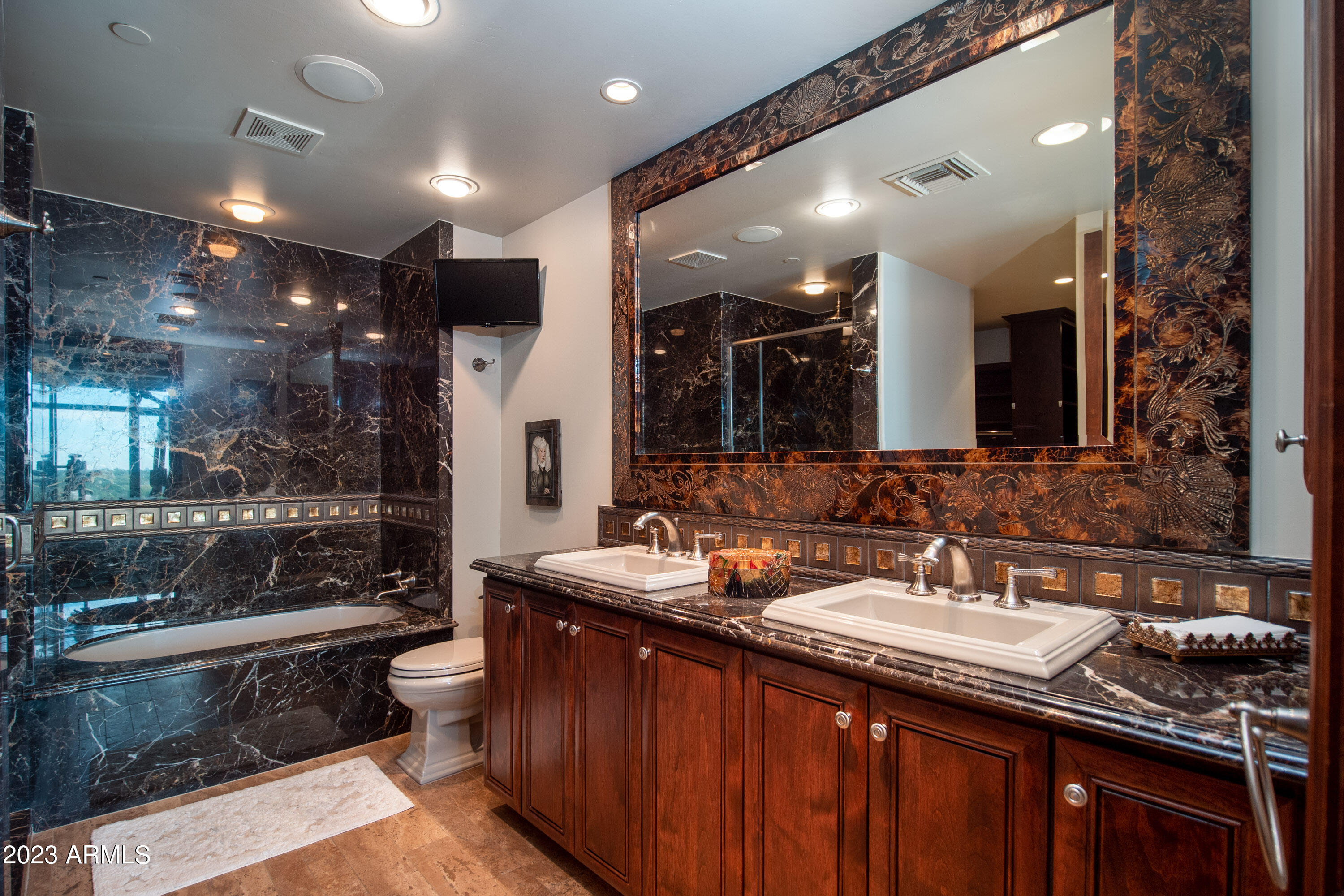 SCOTTSDALE WATERFRONT RESIDENCES CONDOMINIUM - Residential