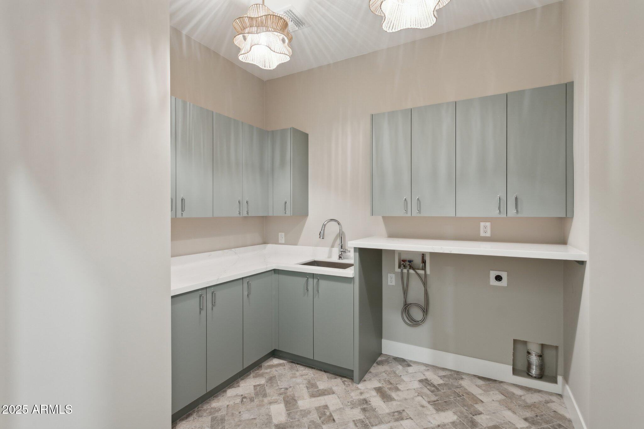 PEAKVIEW TRAILS - Residential