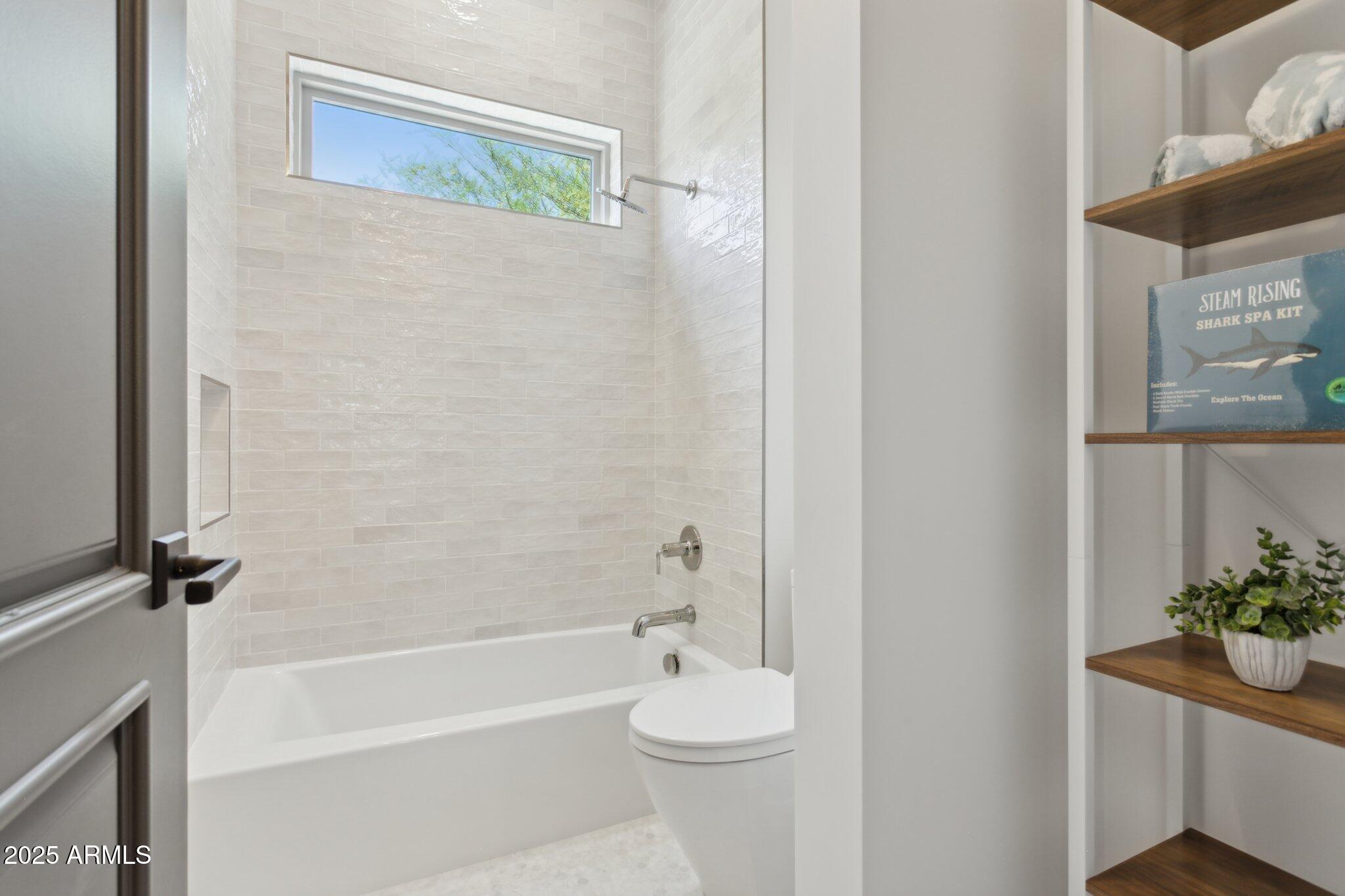 PEAKVIEW TRAILS - Residential