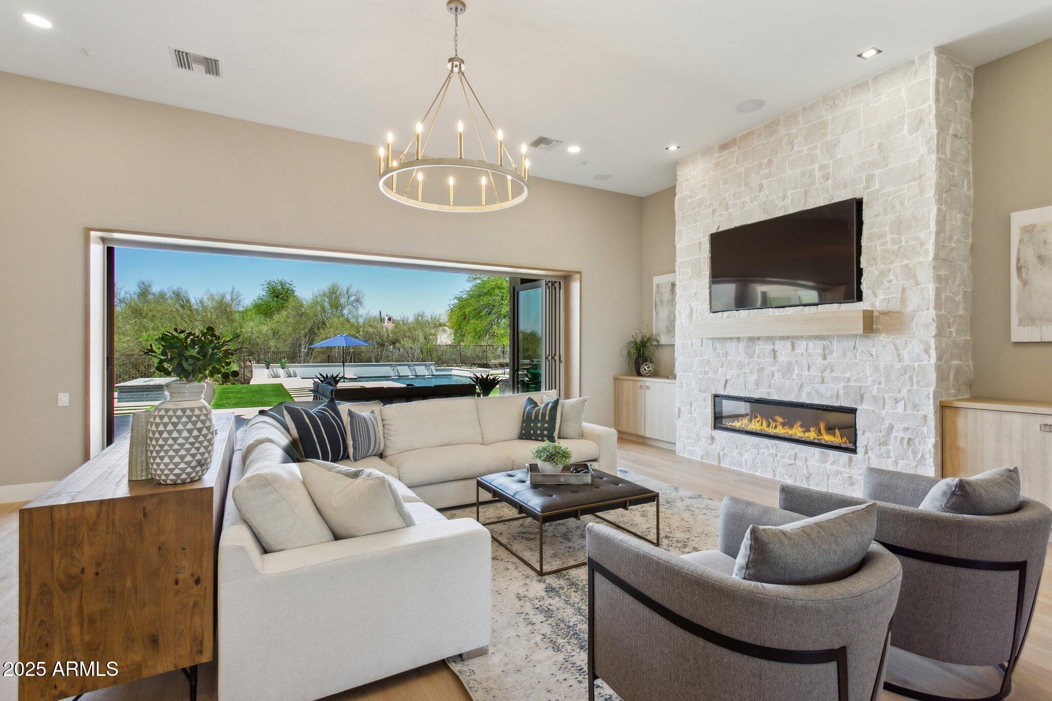 PEAKVIEW TRAILS - Residential