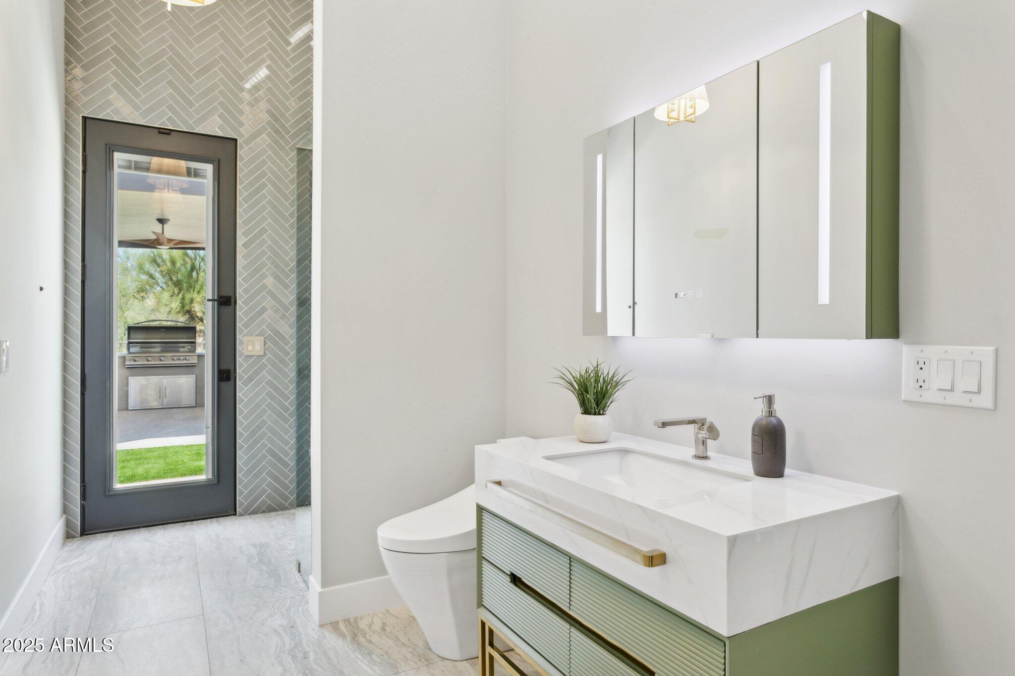 PEAKVIEW TRAILS - Residential