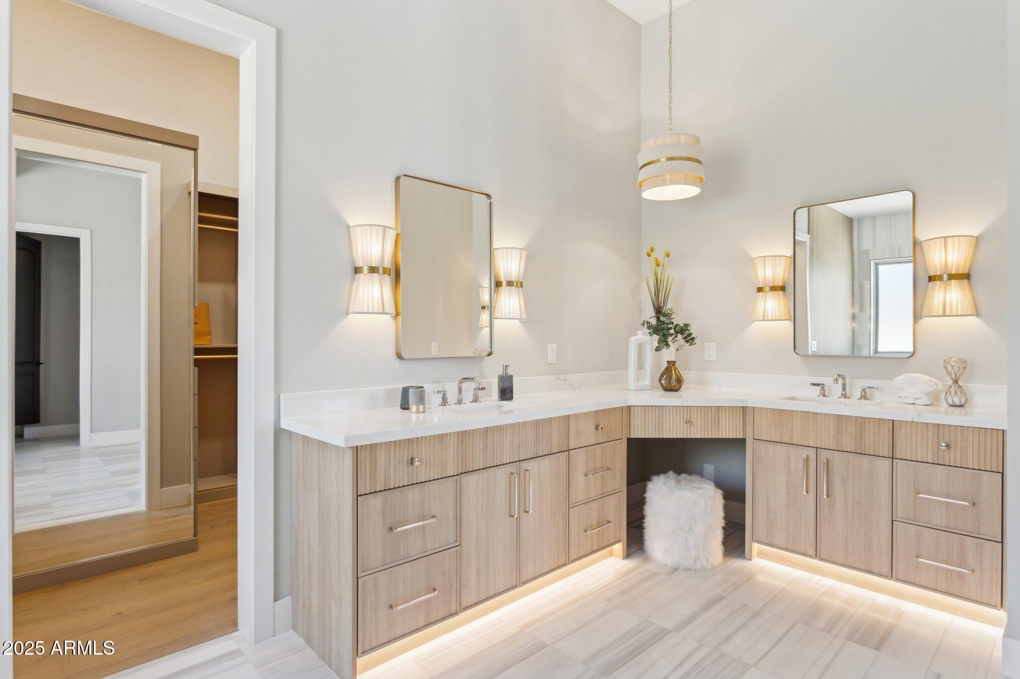 PEAKVIEW TRAILS - Residential