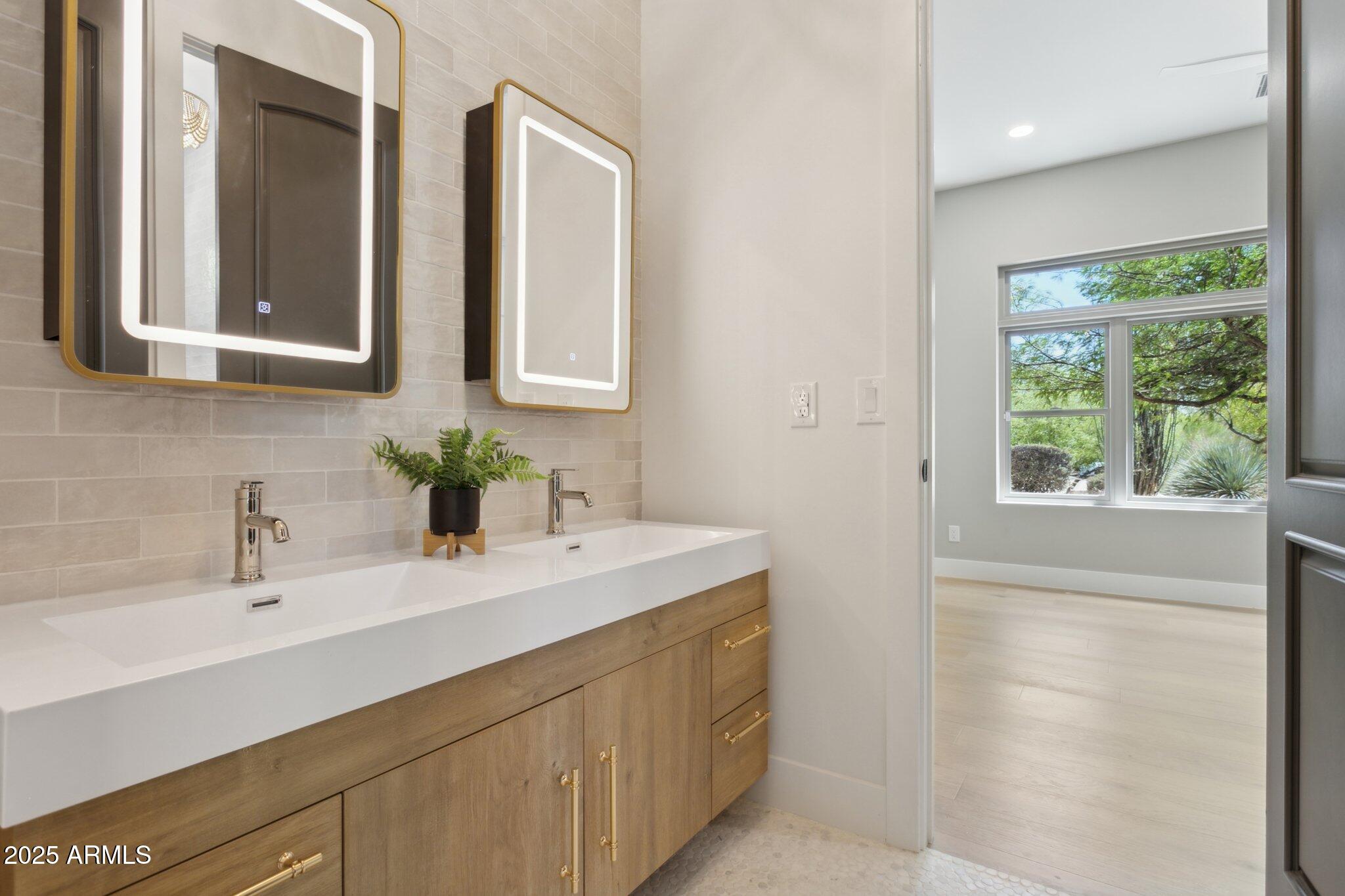 PEAKVIEW TRAILS - Residential