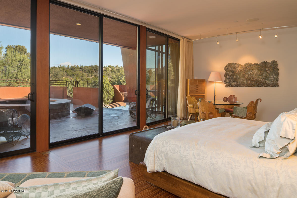 Est at Northslopes - Residential