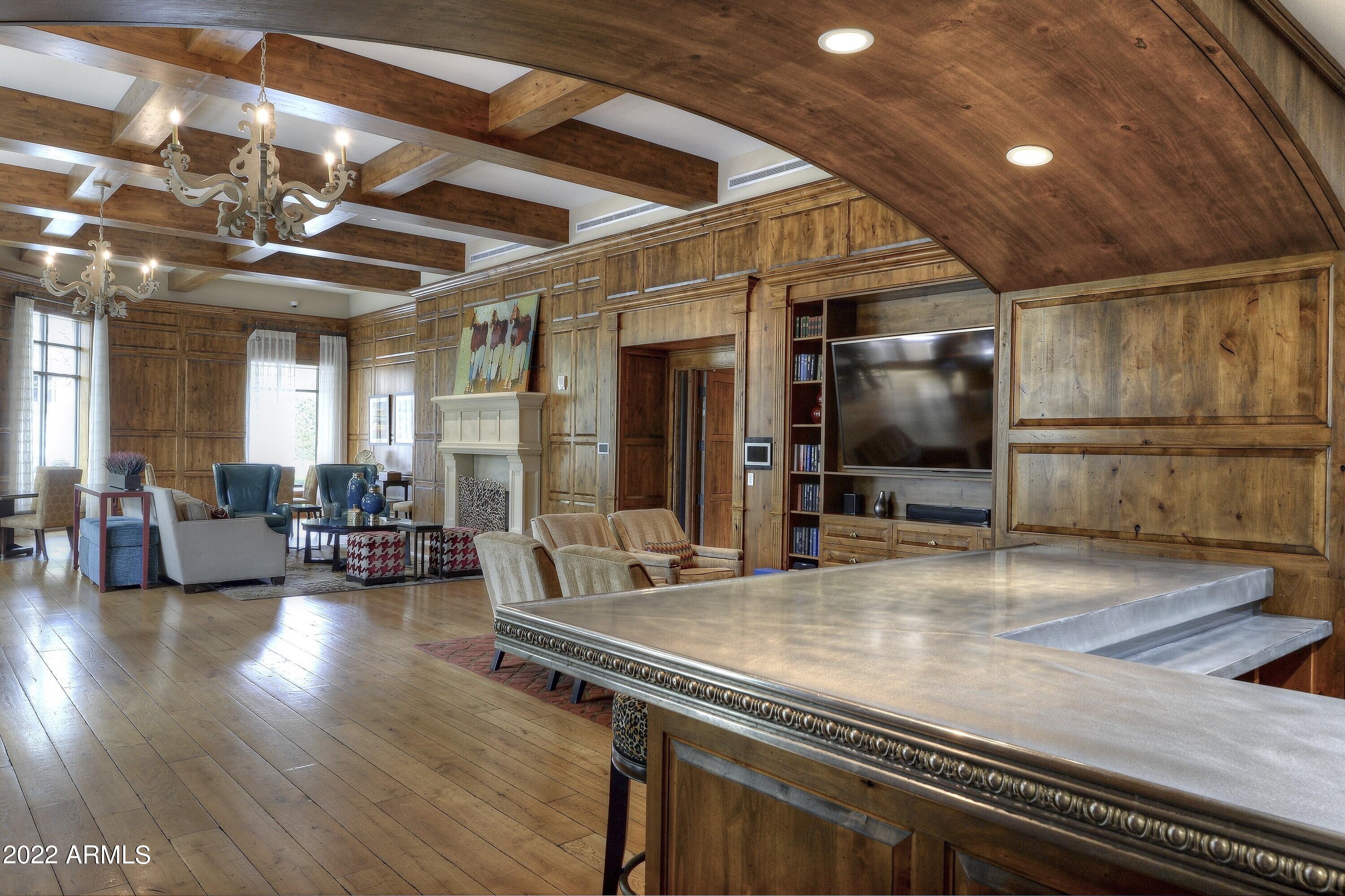 SCOTTSDALE WATERFRONT RESIDENCES - Residential