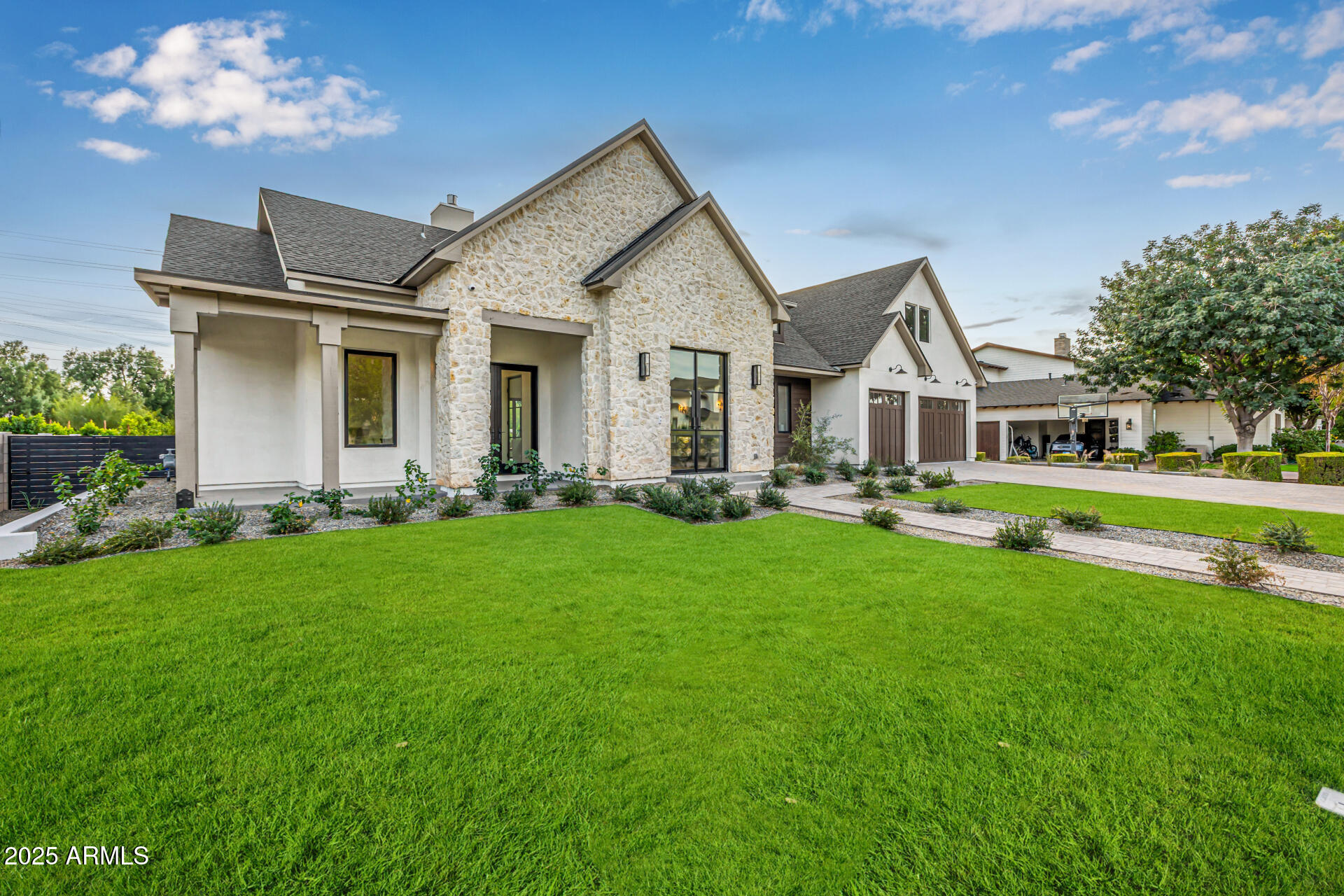 SUN VALLEY ESTATES LOT 5-7, 18, 19, 34-42 - Residential