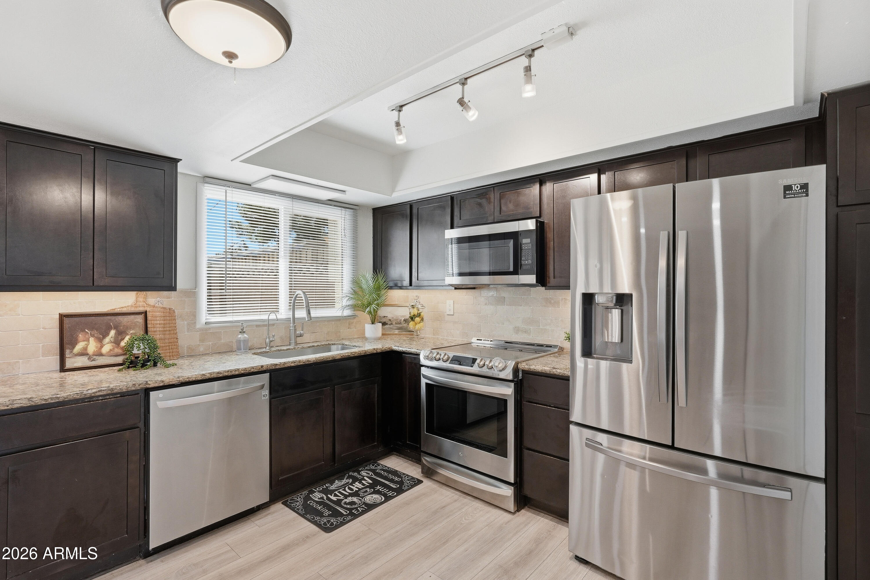 PARK SCOTTSDALE TOWNHOUSE UNIT TWO - Residential