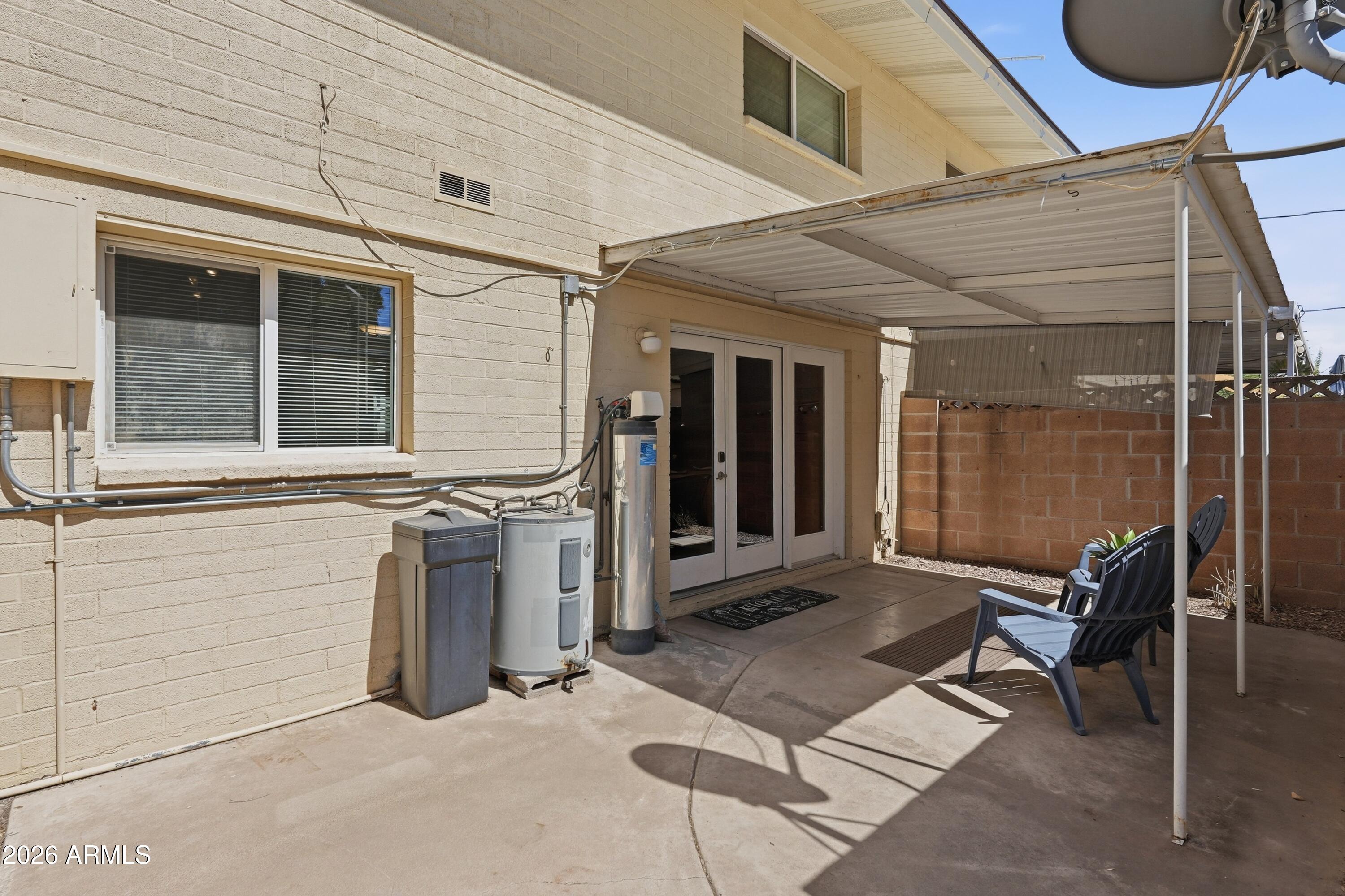 PARK SCOTTSDALE TOWNHOUSE UNIT TWO - Residential