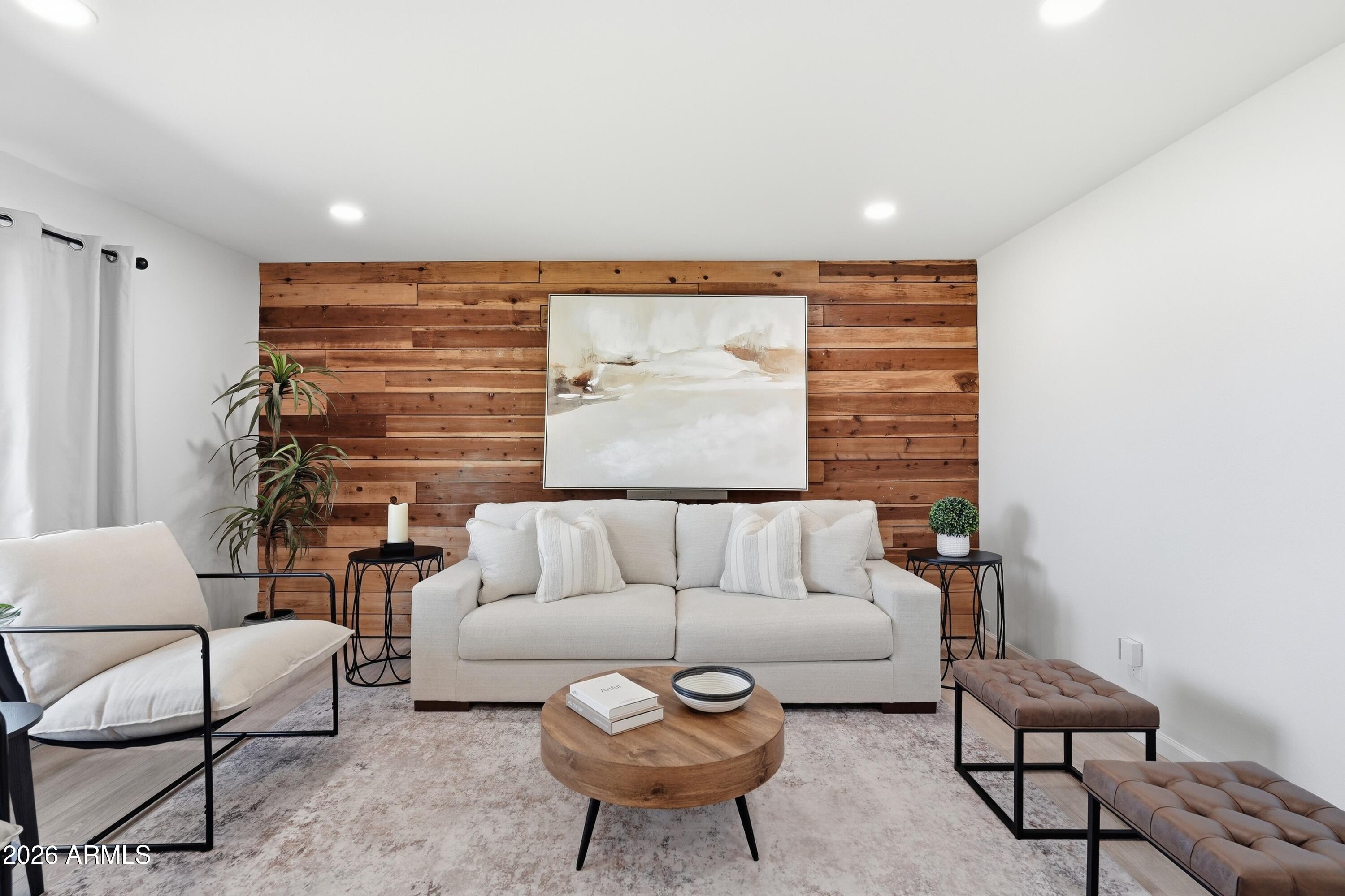 PARK SCOTTSDALE TOWNHOUSE UNIT TWO - Residential