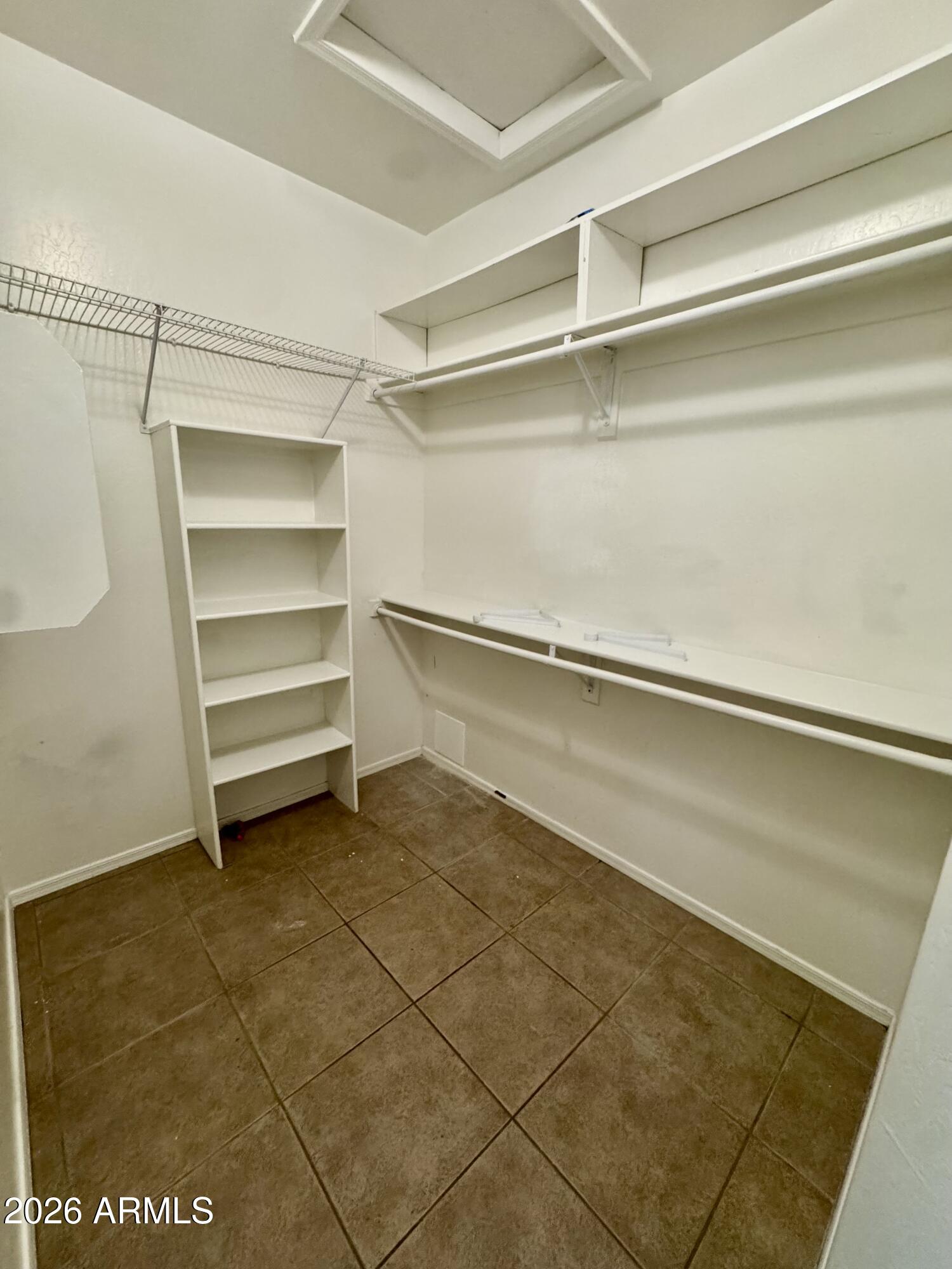 VISTAS 2 - Residential Lease