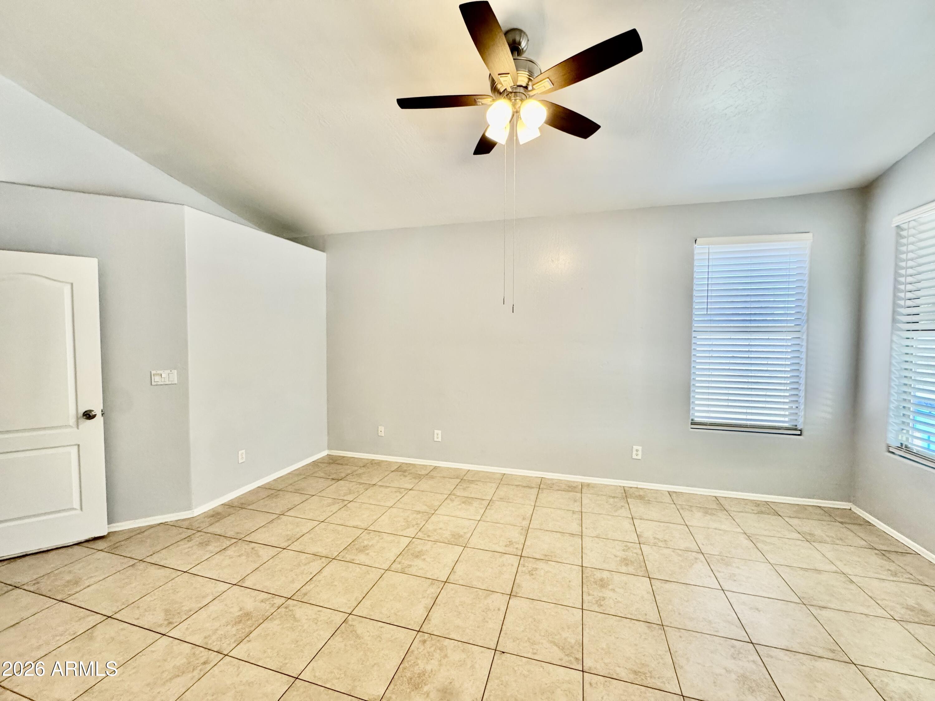 VISTAS 2 - Residential Lease
