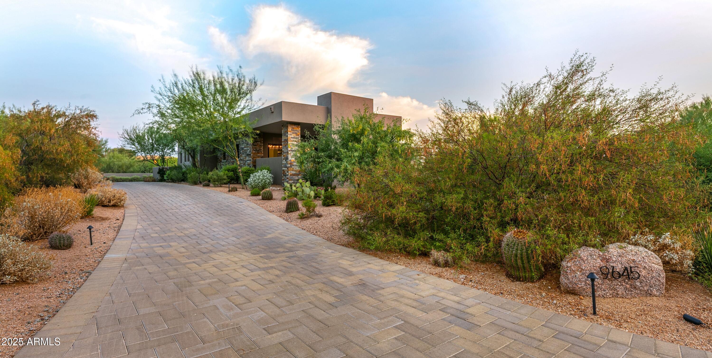 DESERT MOUNTAIN - Residential