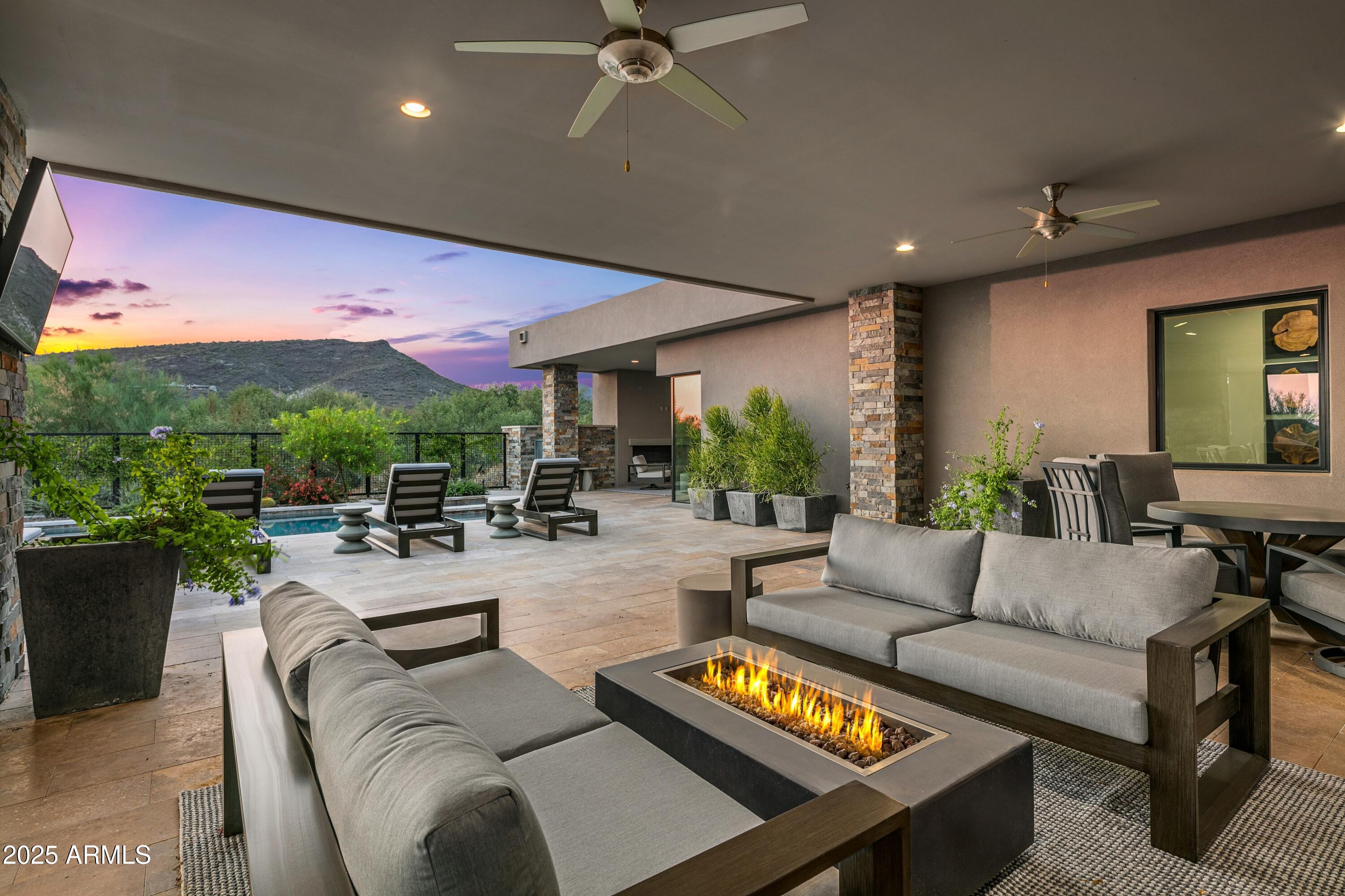 DESERT MOUNTAIN - Residential