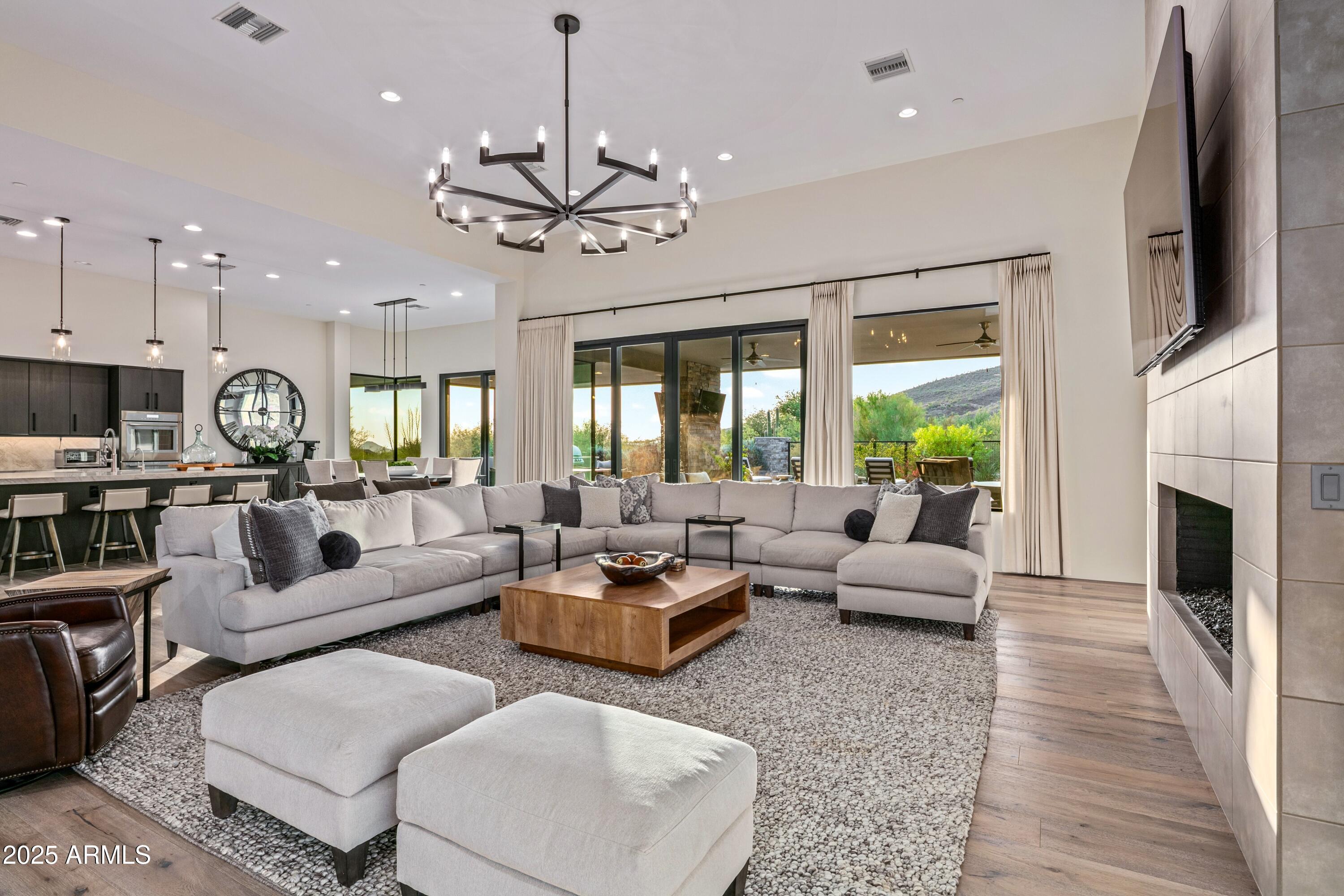 DESERT MOUNTAIN - Residential
