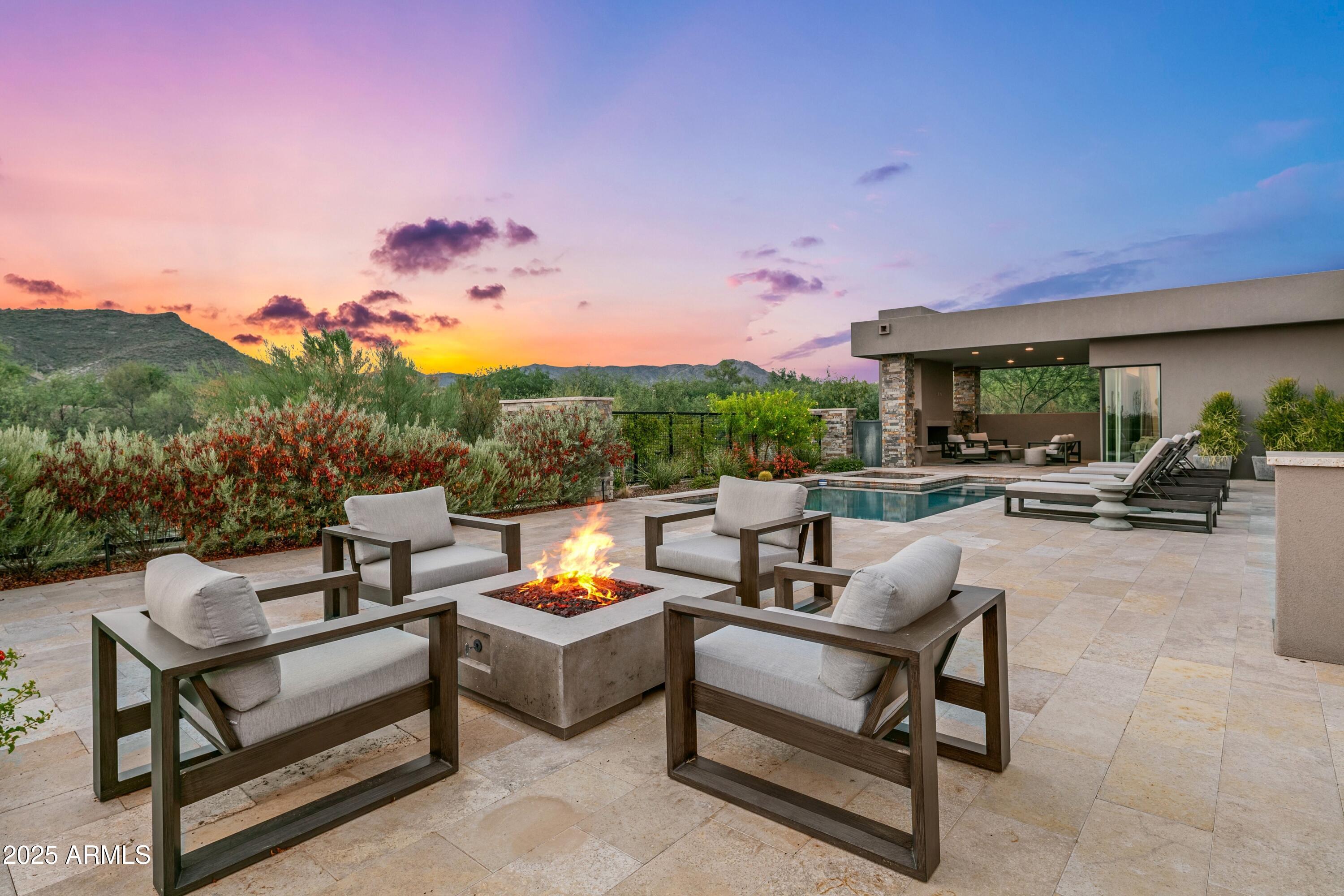 DESERT MOUNTAIN - Residential