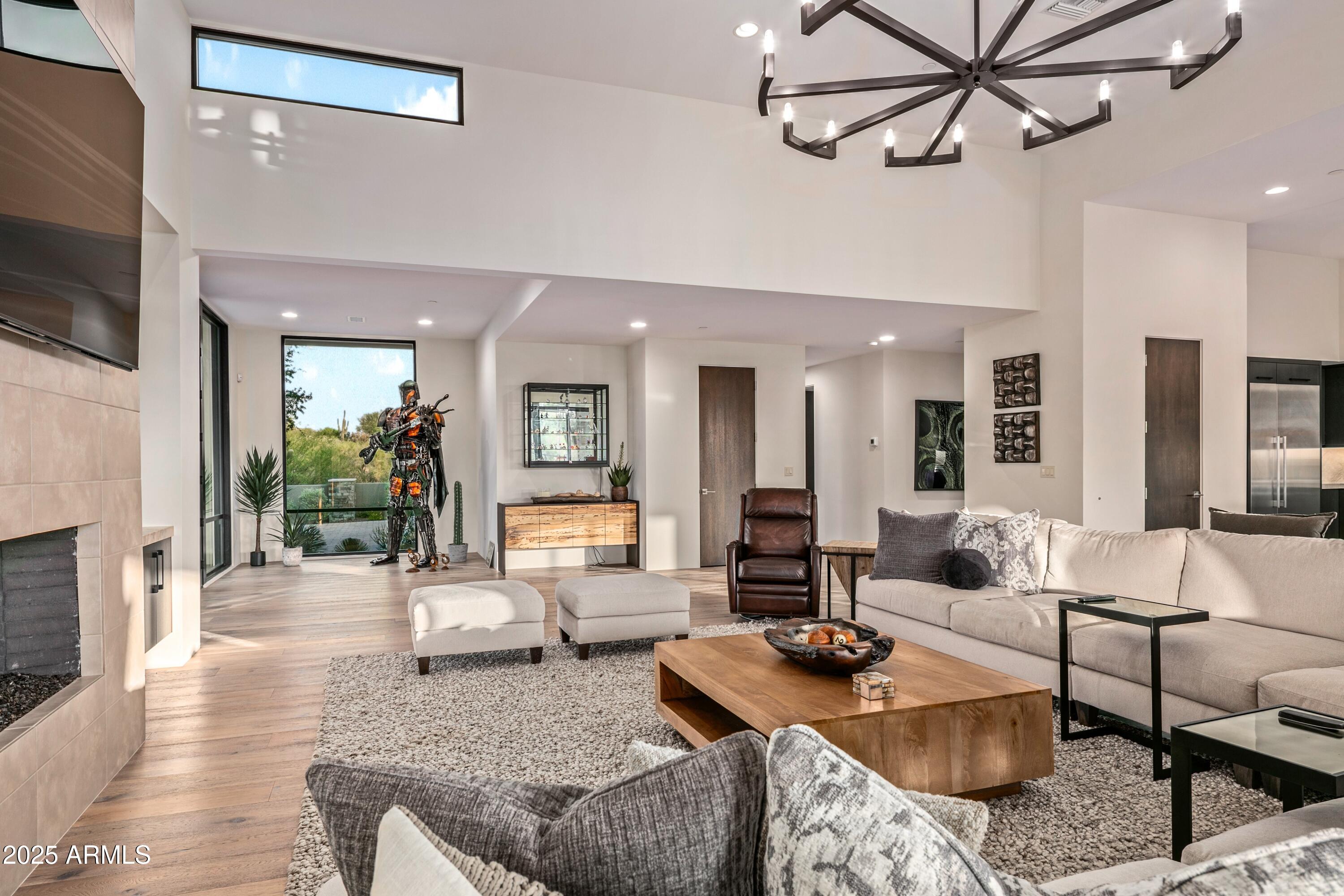 DESERT MOUNTAIN - Residential