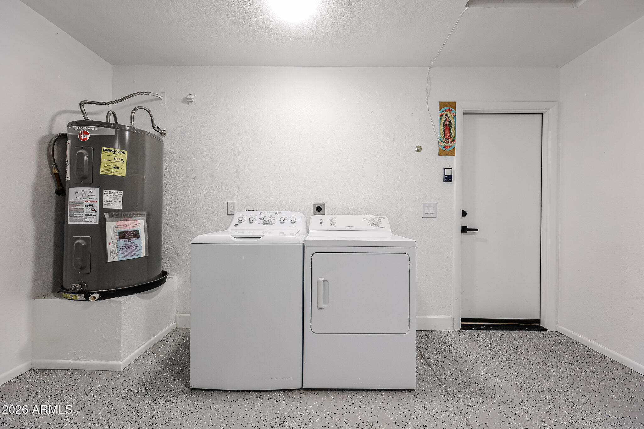 HORIZONS ON CAMELBACK UNIT 3 - Residential
