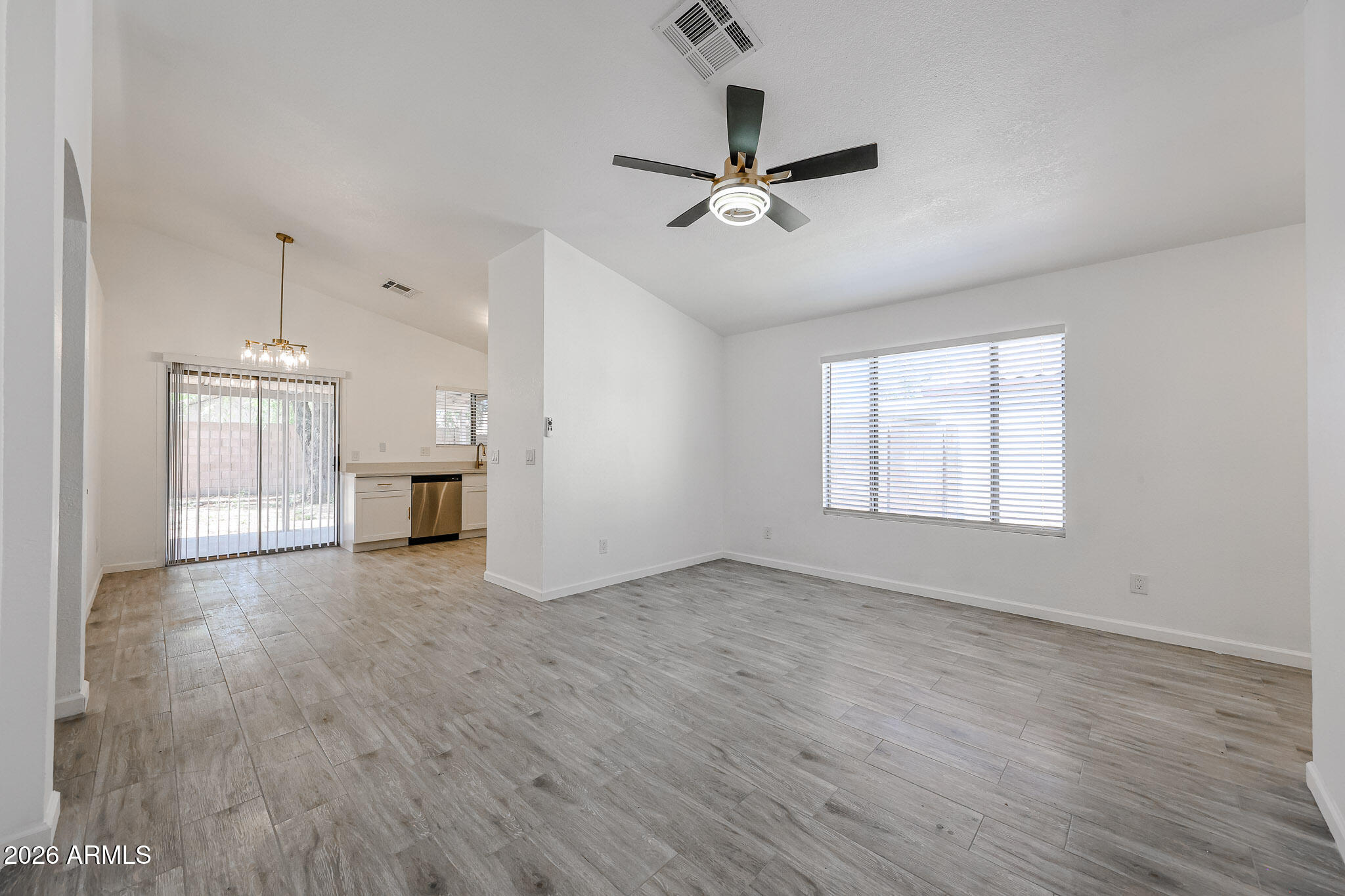 HORIZONS ON CAMELBACK UNIT 3 - Residential