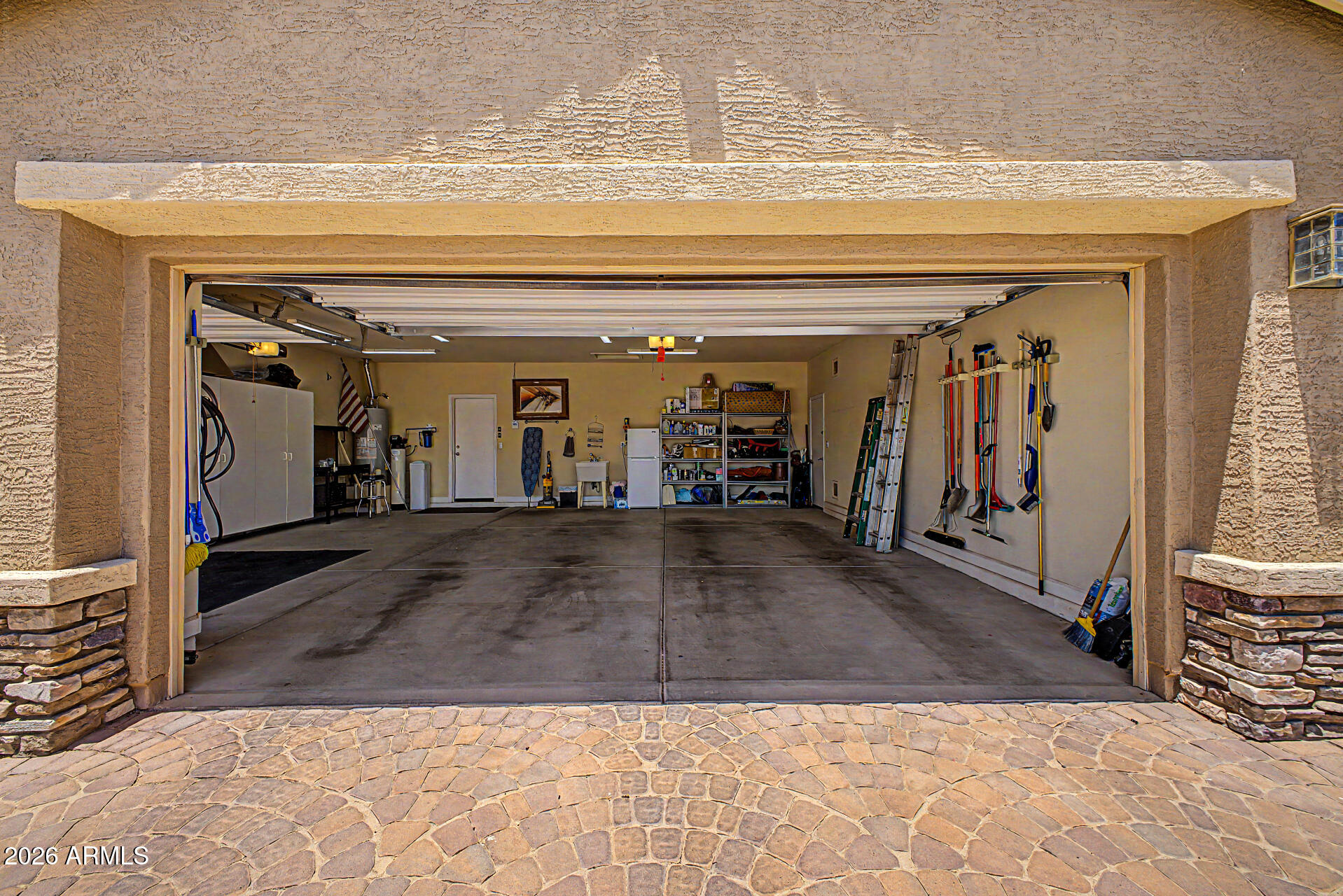 ROBSON RANCH - Residential