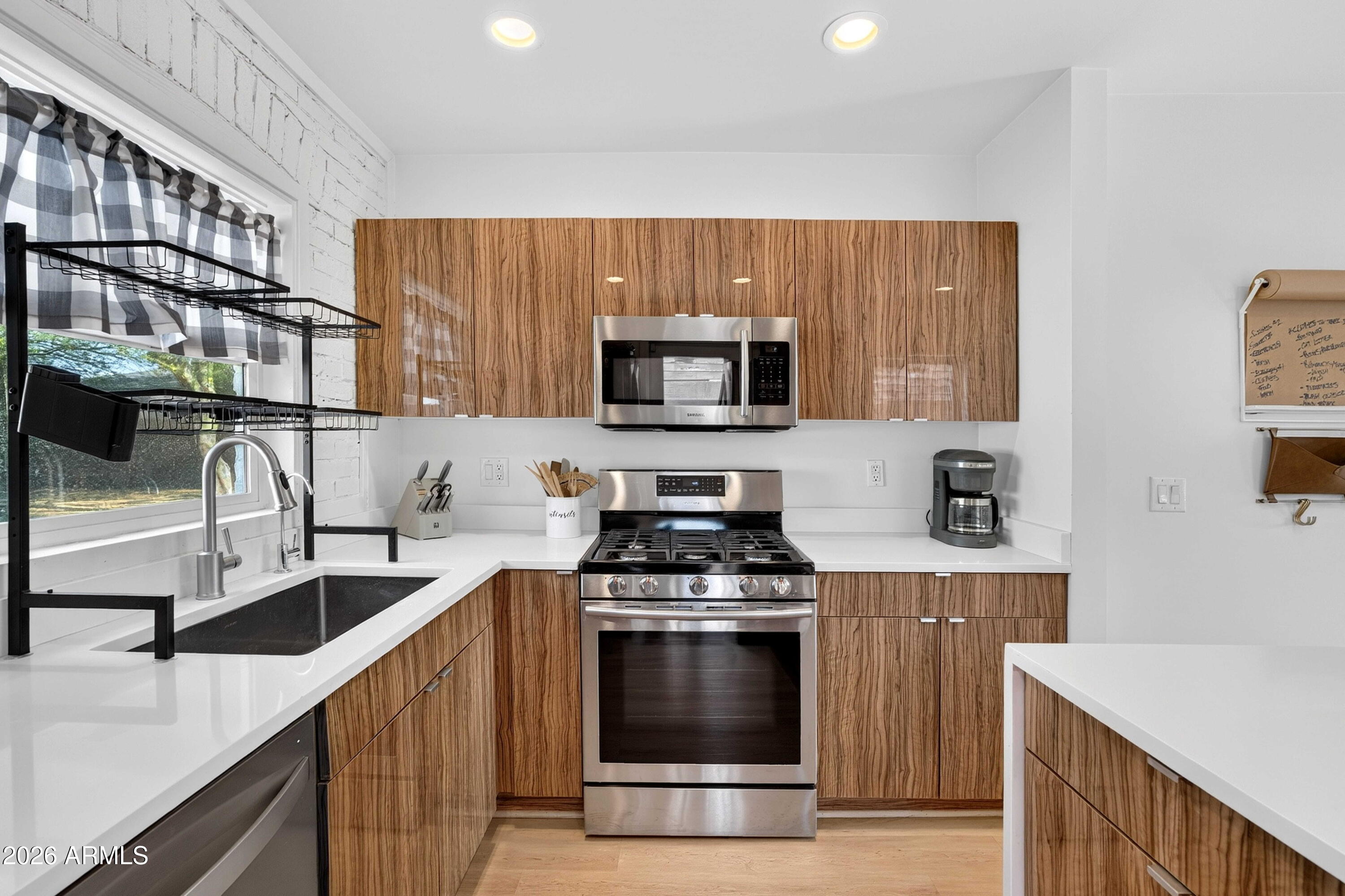 COUNTRY CLUB PARK BLK 1-2 - Residential