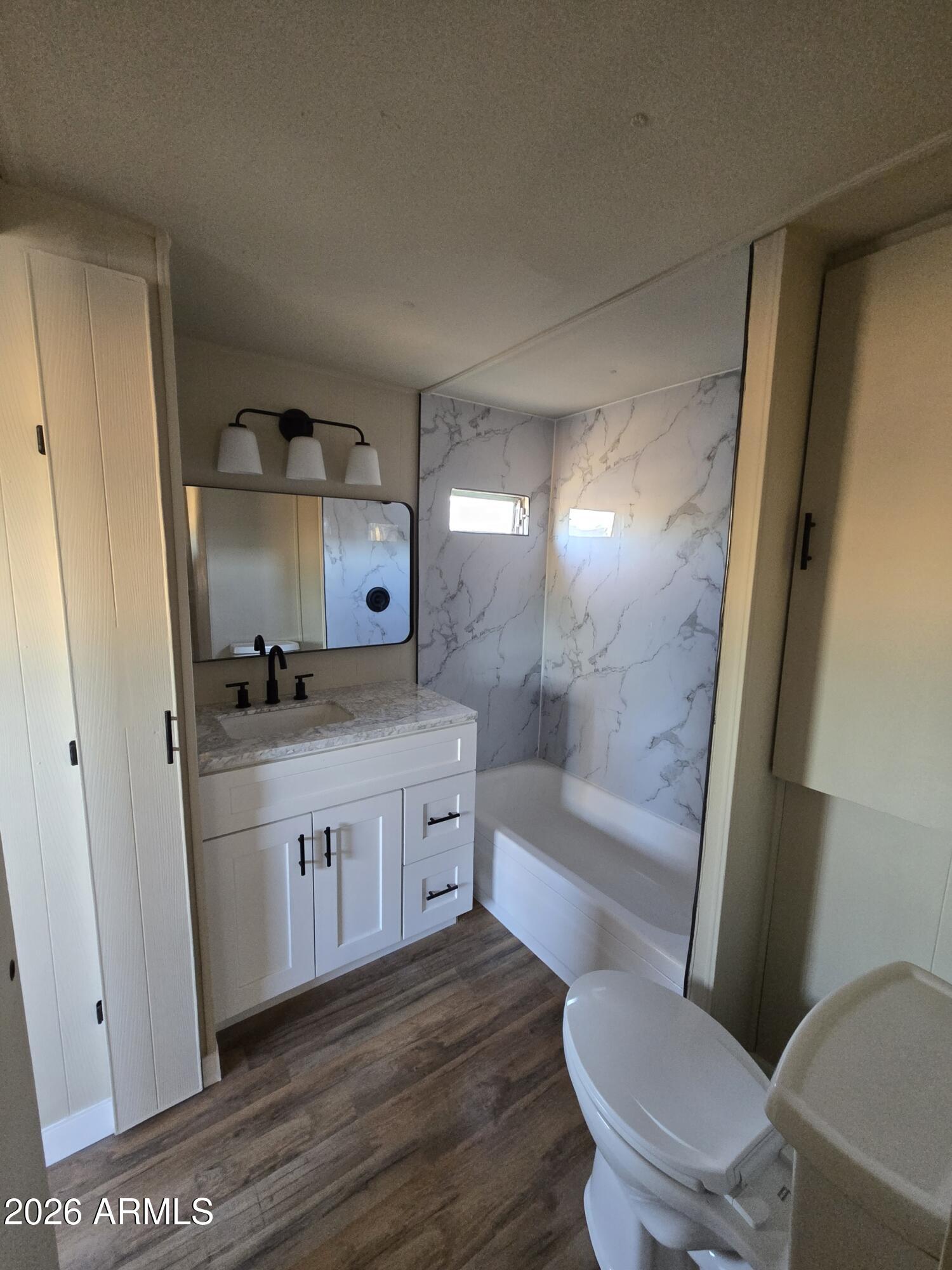 HOLIDAY Village 55+ - Residential