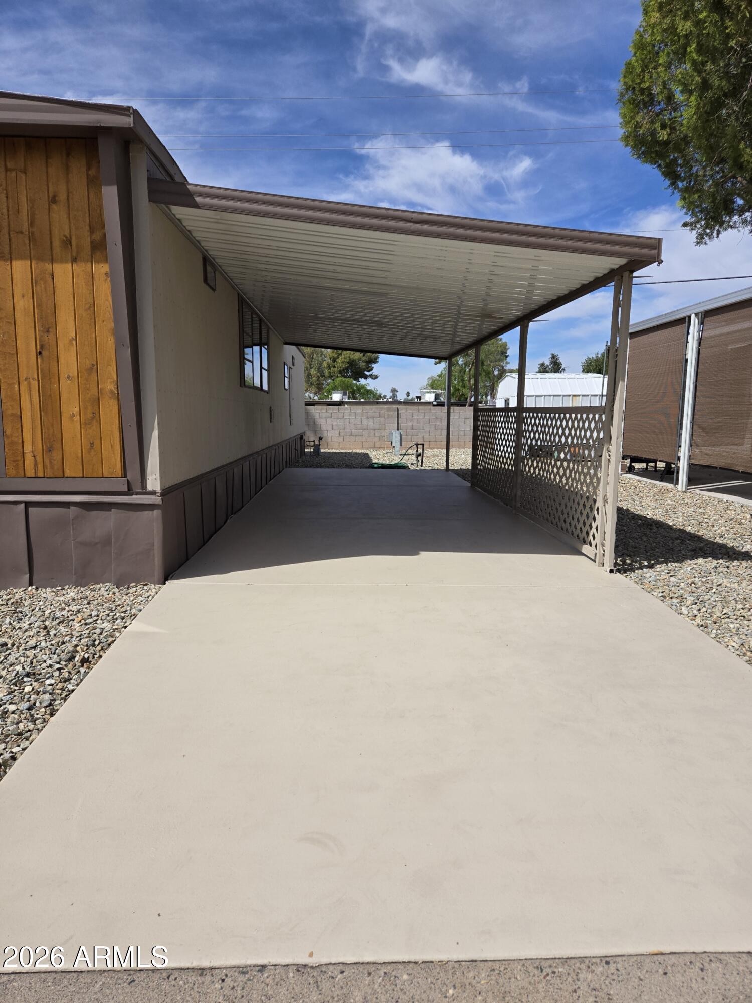 HOLIDAY Village 55+ - Residential