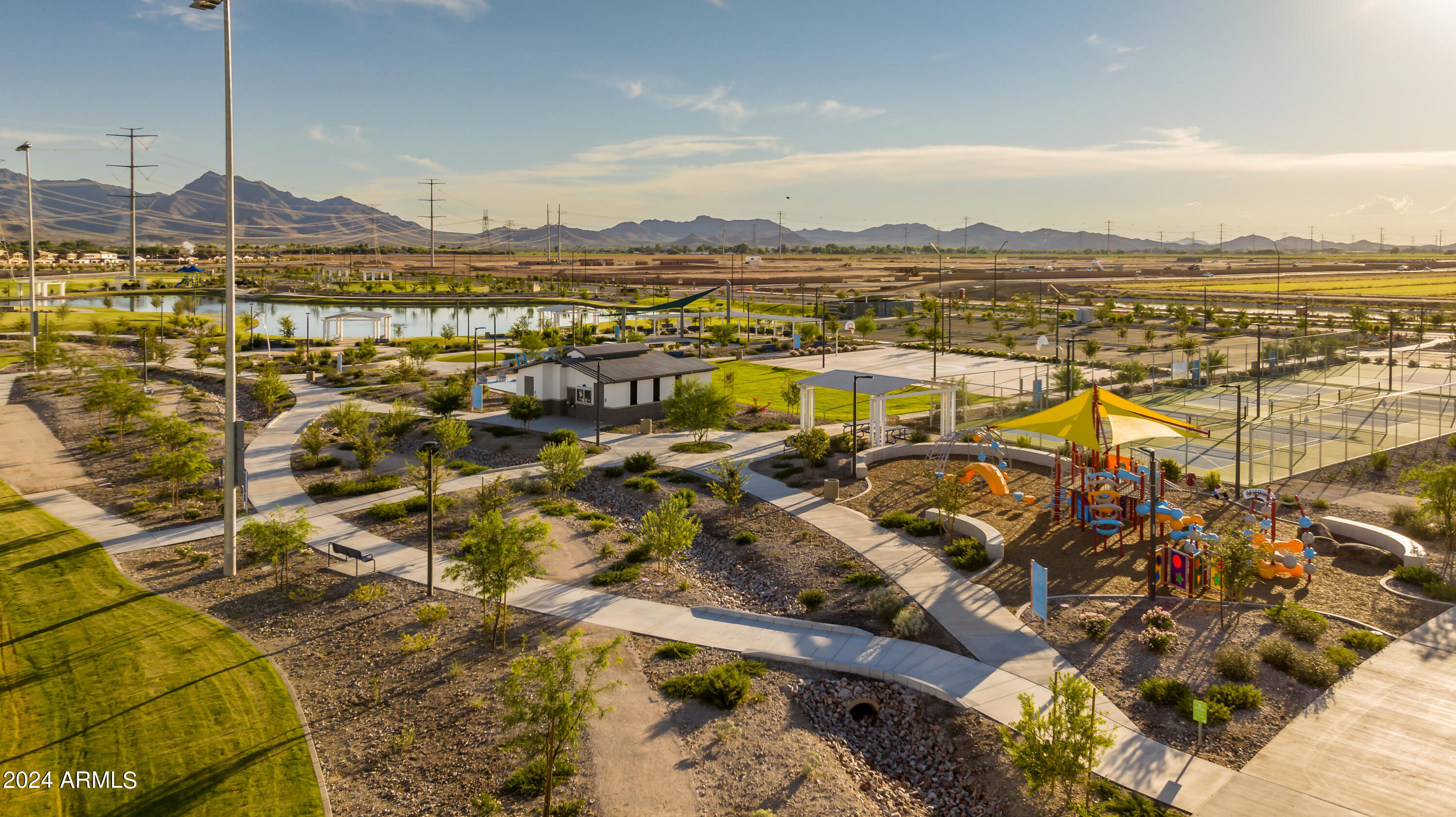 ALAMAR PHASE 5 - Residential