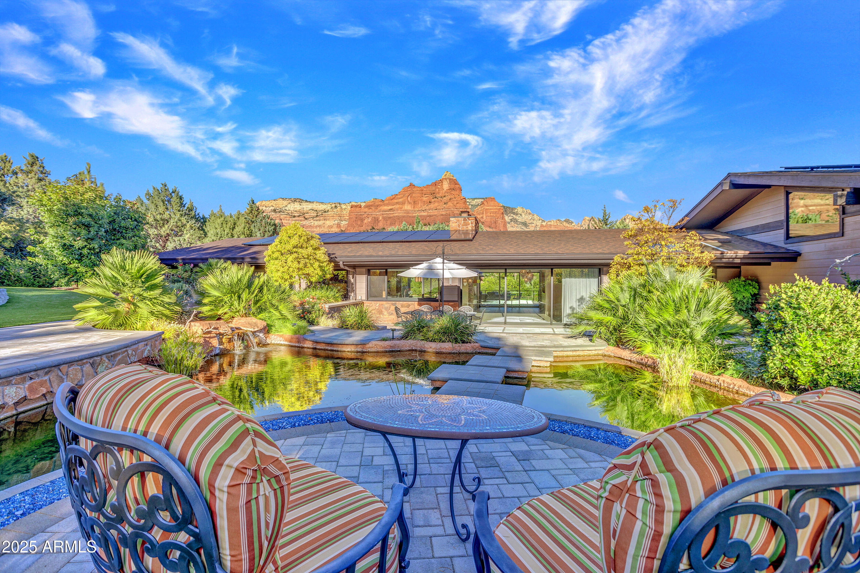 SHADOW ROCK - Residential