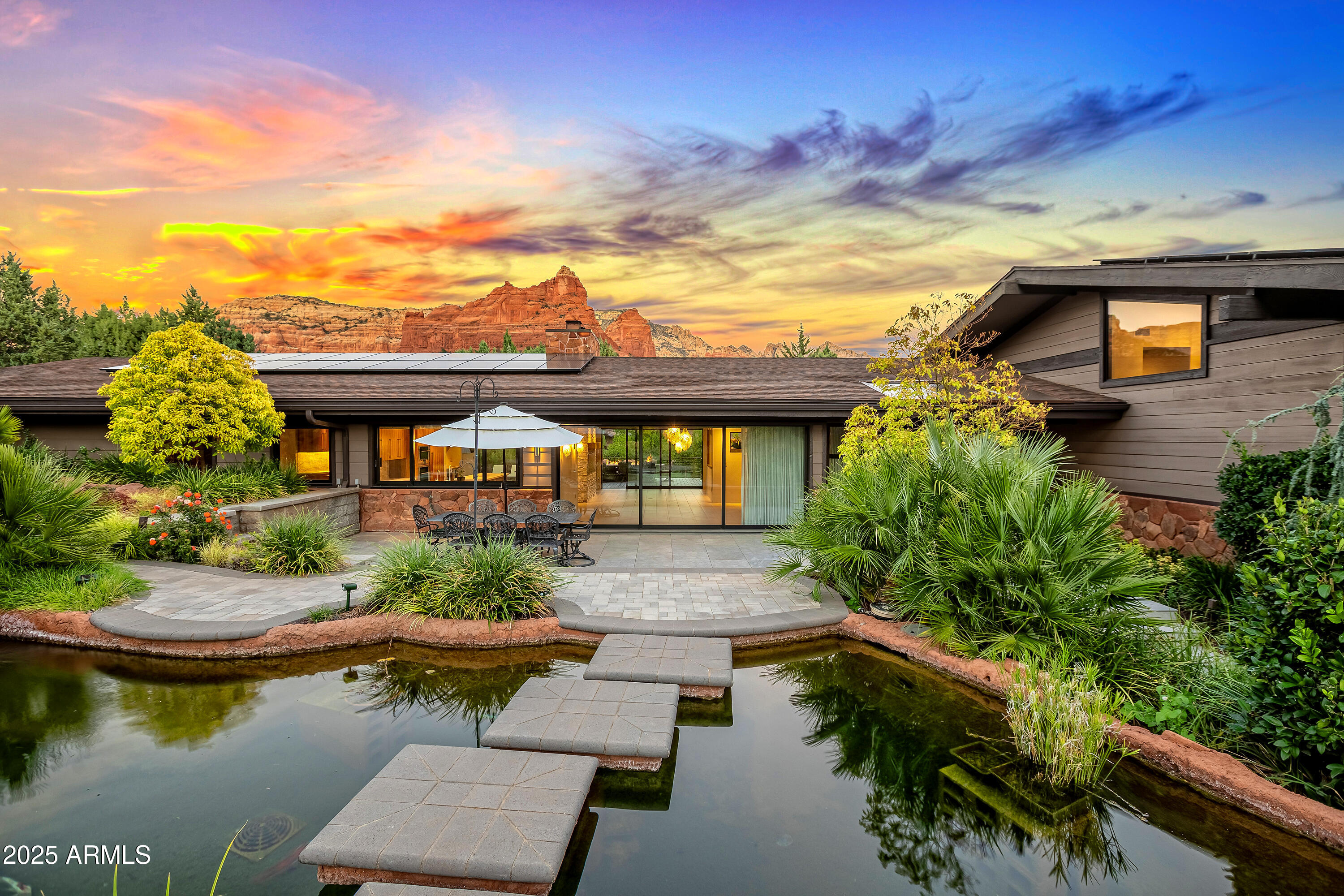 SHADOW ROCK - Residential