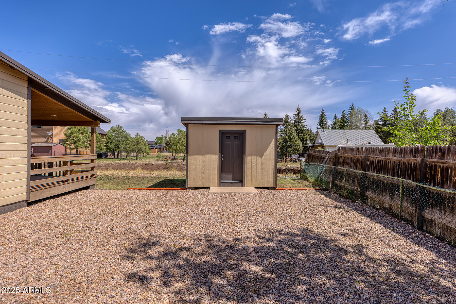 SKY HI RETREAT UNIT 2 - Residential