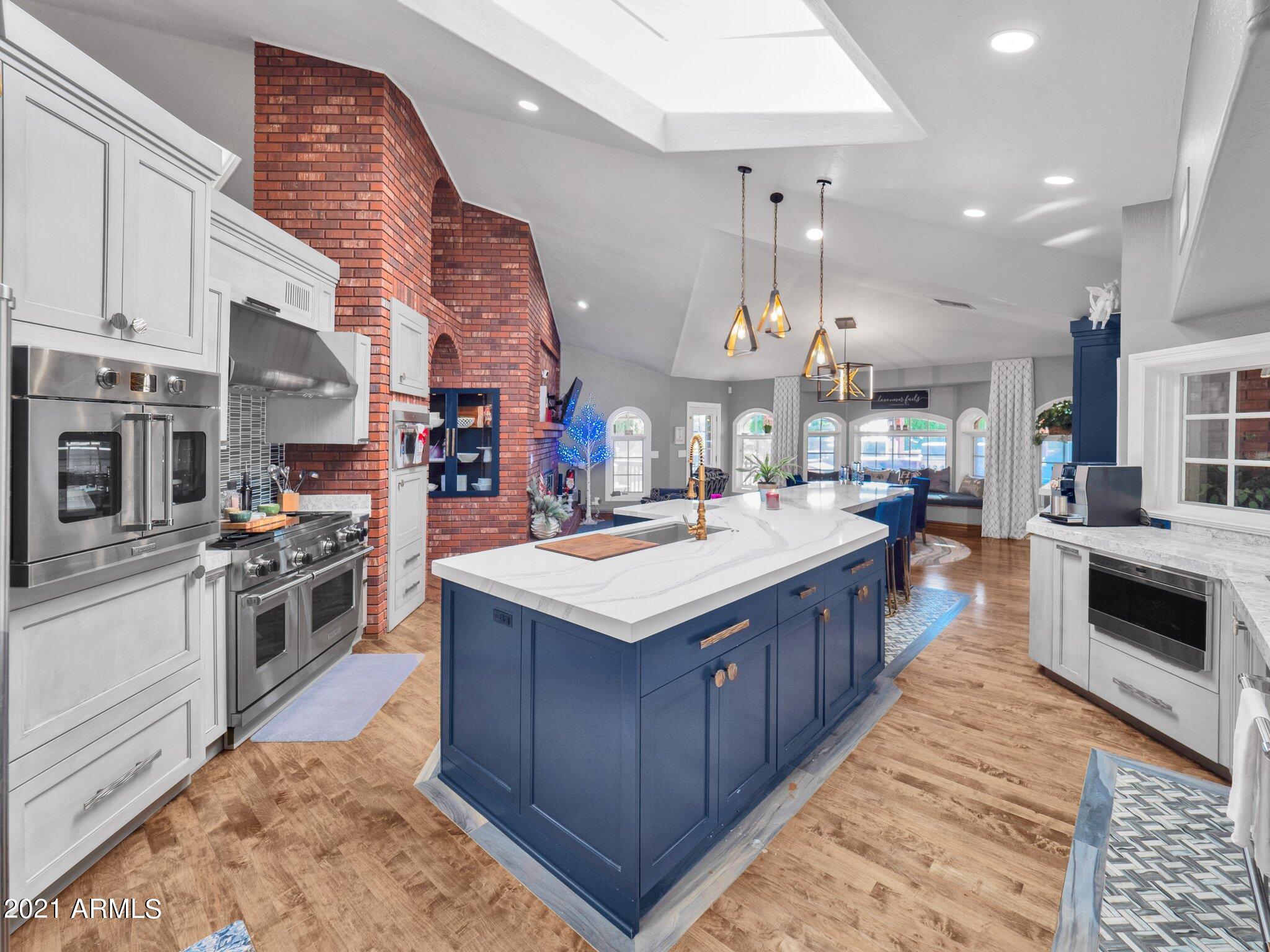 CHATHAM GROVES - Residential