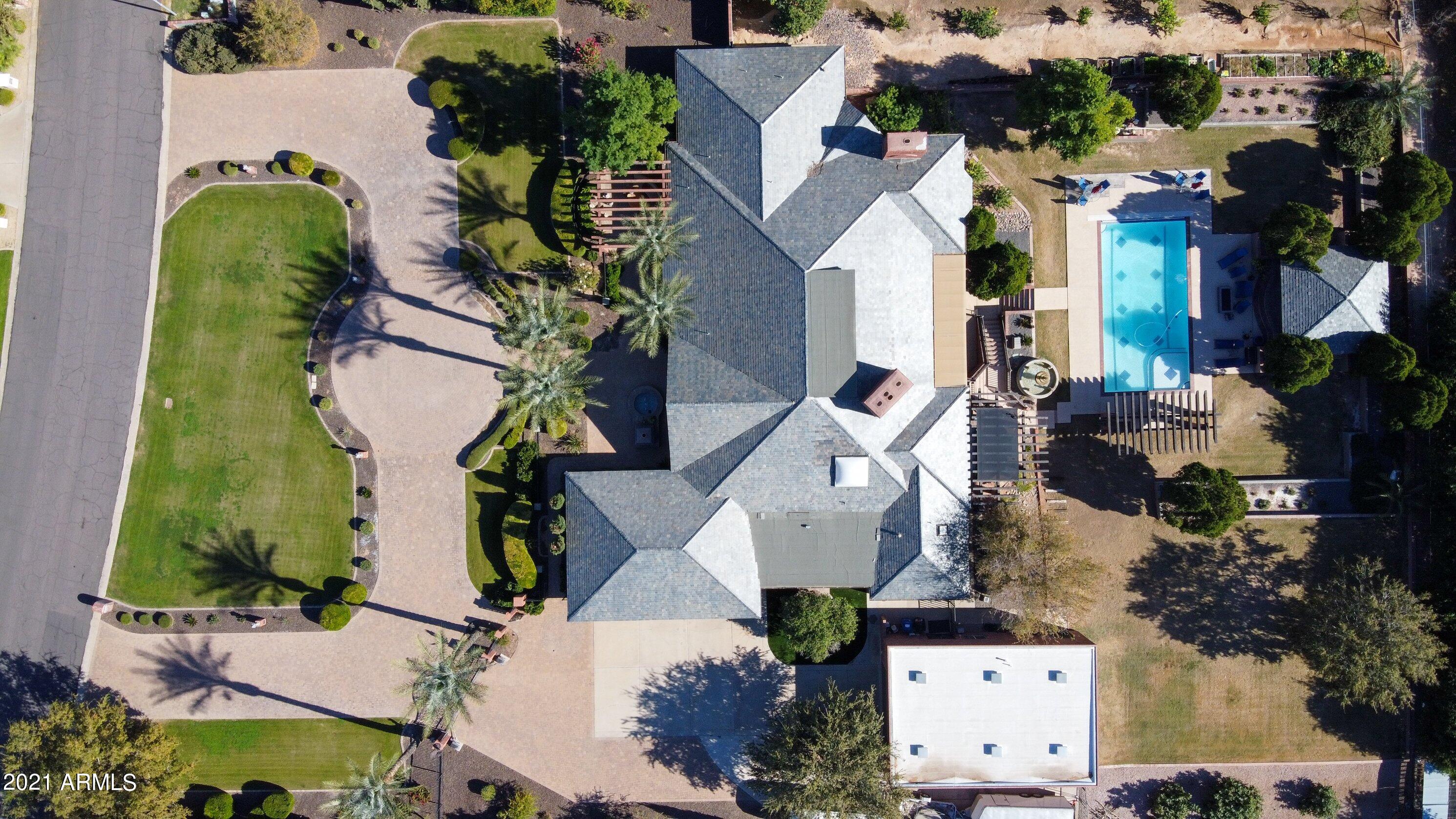 CHATHAM GROVES - Residential