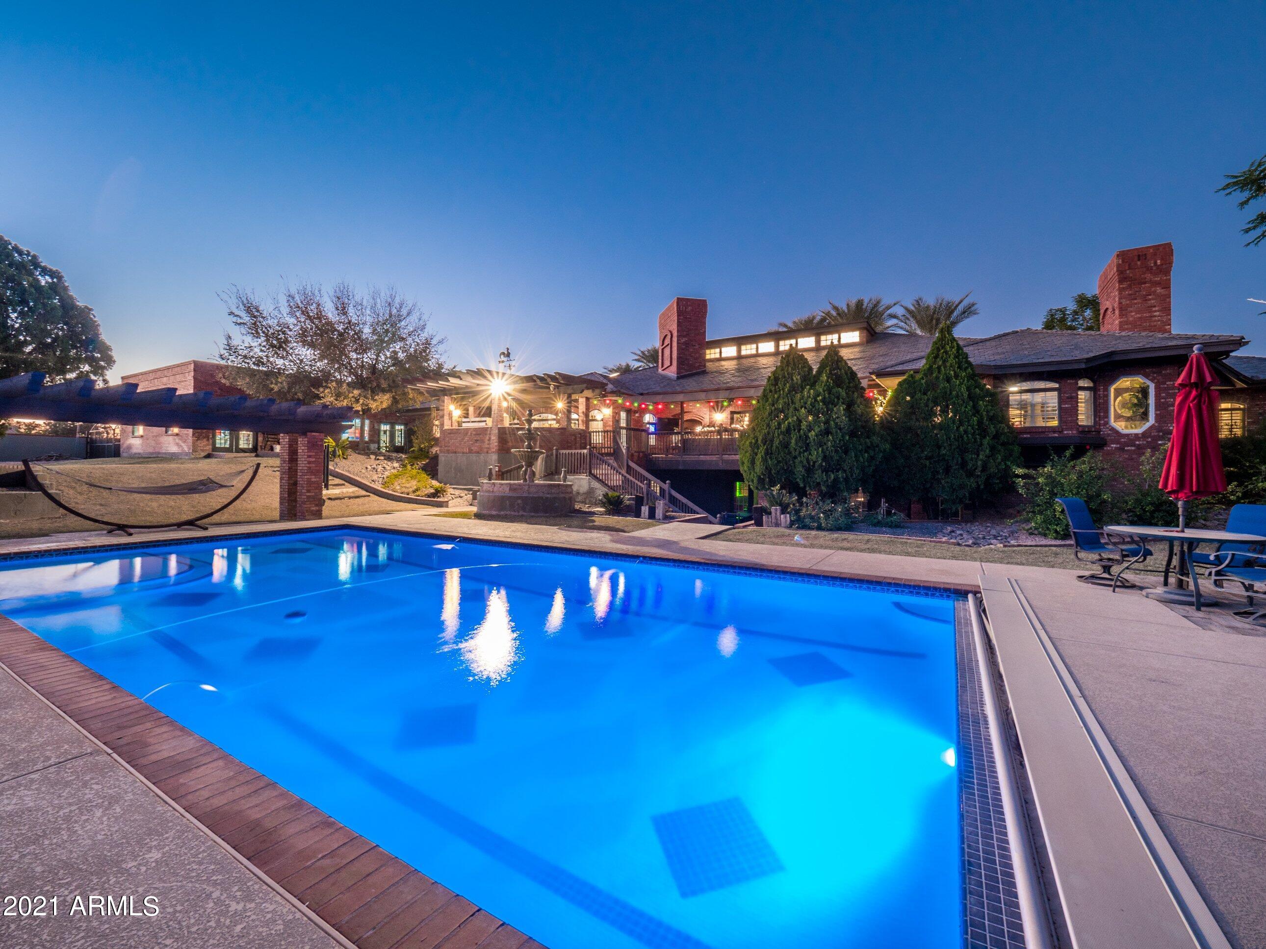 CHATHAM GROVES - Residential
