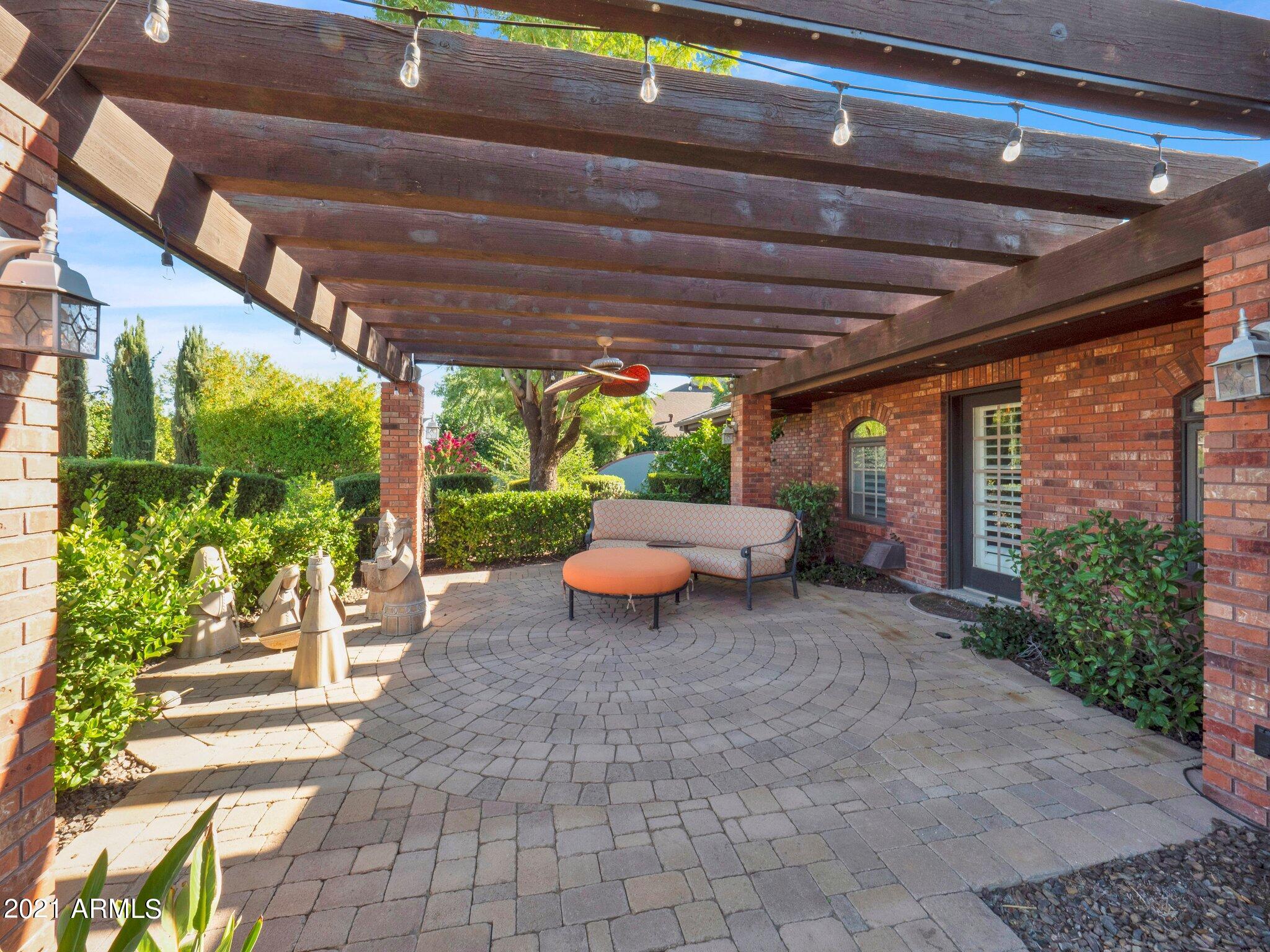 CHATHAM GROVES - Residential