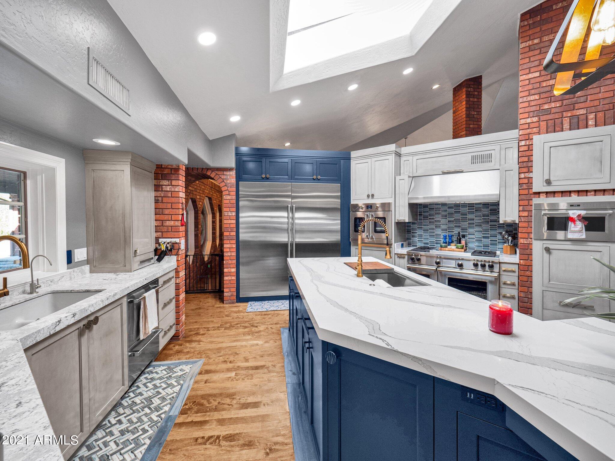 CHATHAM GROVES - Residential
