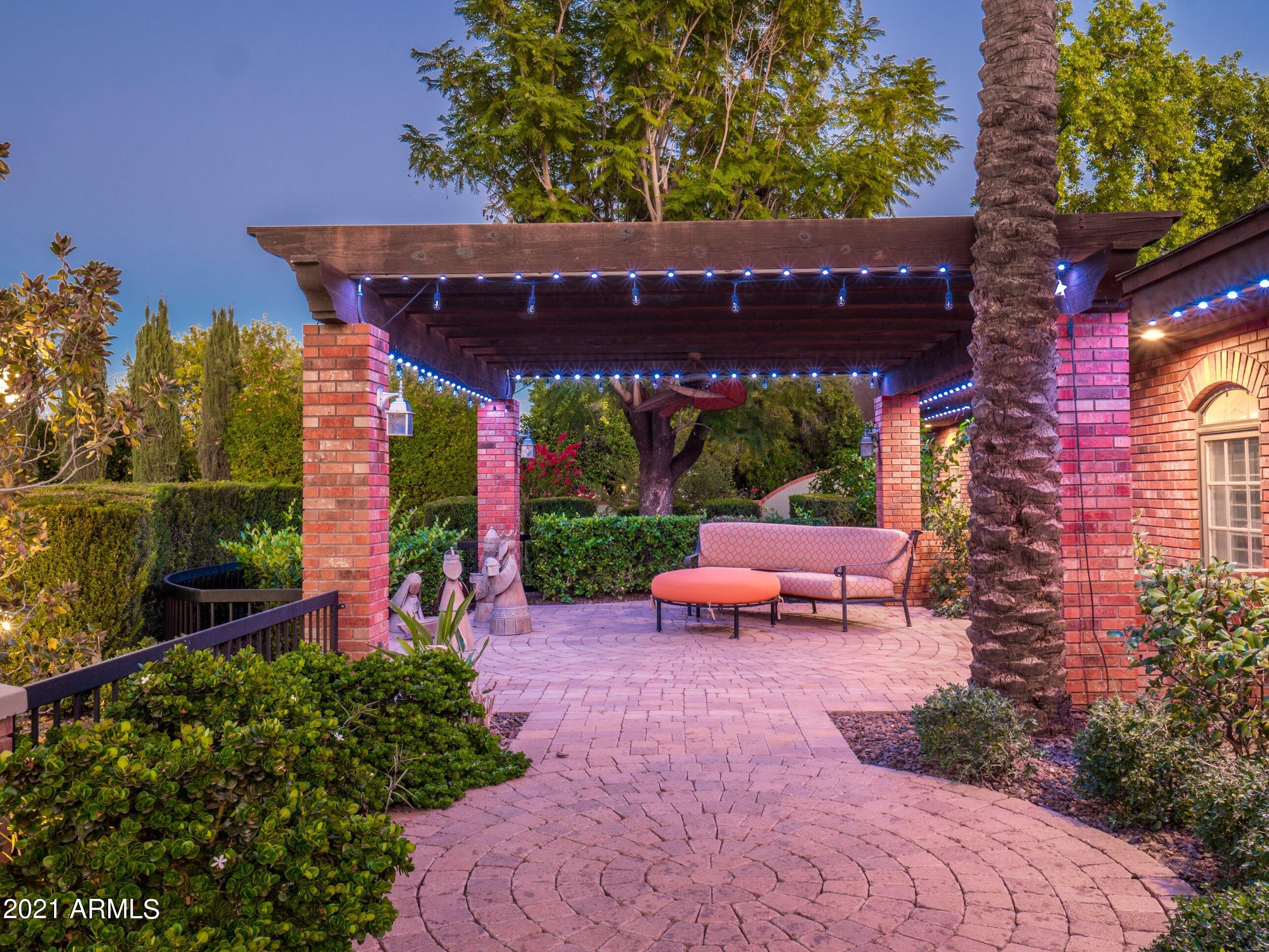 CHATHAM GROVES - Residential
